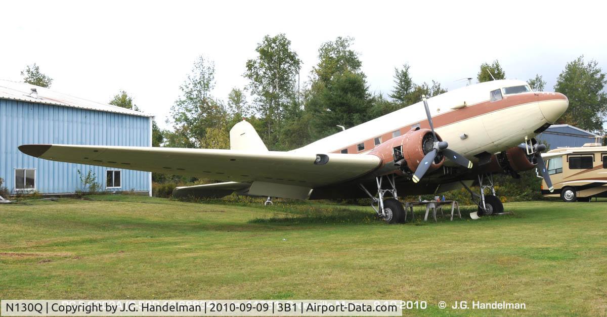 N130Q, 1943 Douglas DC-3-G202A Skytrooper C/N 11761, damaged float; on conventional gear