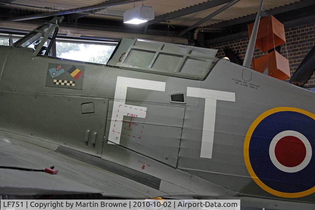 LF751, 1944 Hawker Hurricane IIC C/N Not found LF751, Cockpit closeup.
Manston Spitfire and Hurricane Museum.