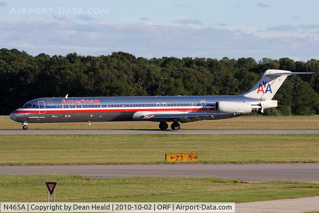 N465A, 1988 McDonnell Douglas MD-82 (DC-9-82) C/N 49595, American Airlines N465A (FLT AAL682) rolling out on RWY 5 after arrival from Dallas/Fort Worth Int'l (KDFW).