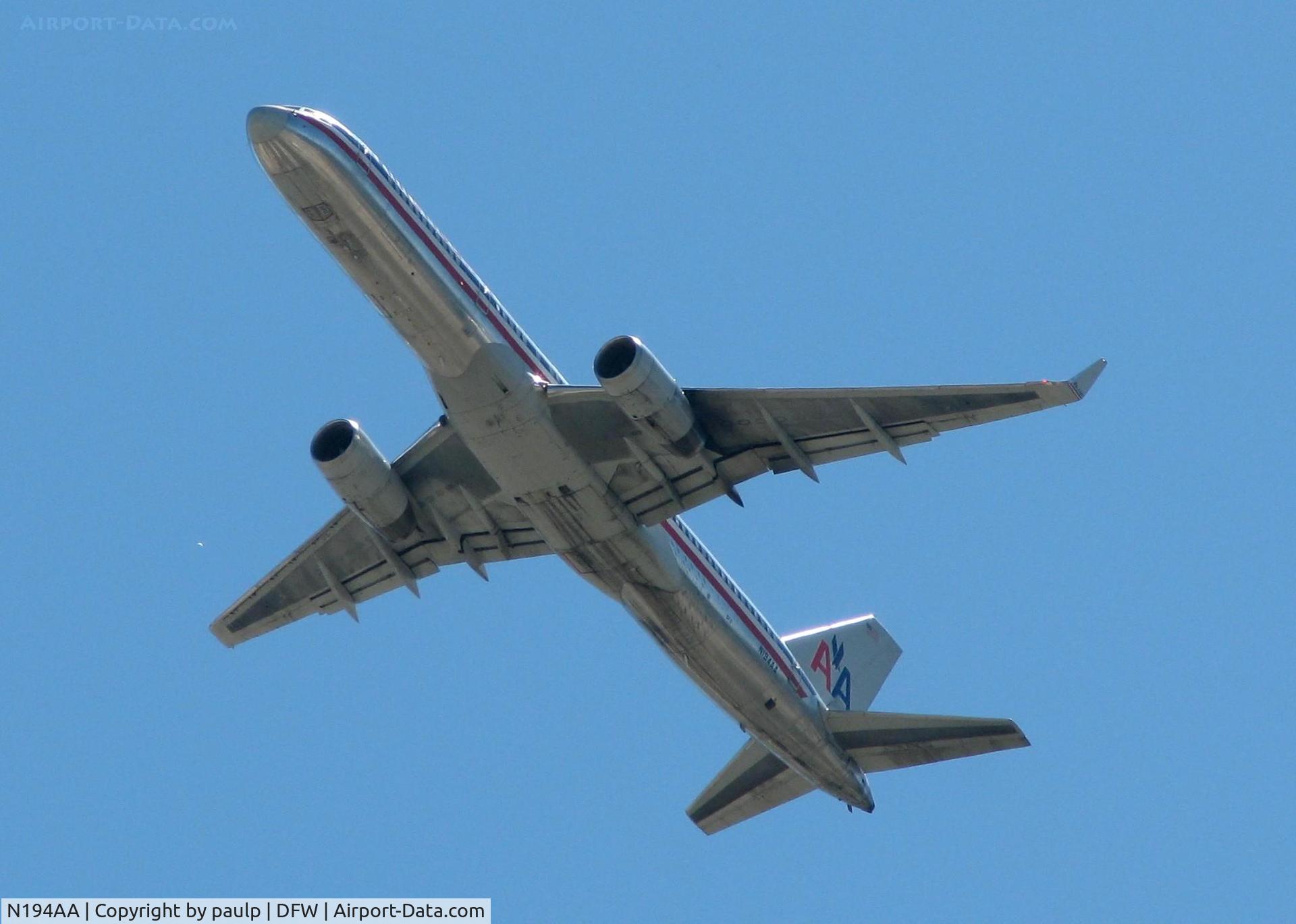 N194AA, 2001 Boeing 757-223 C/N 32388, Departing DFW.