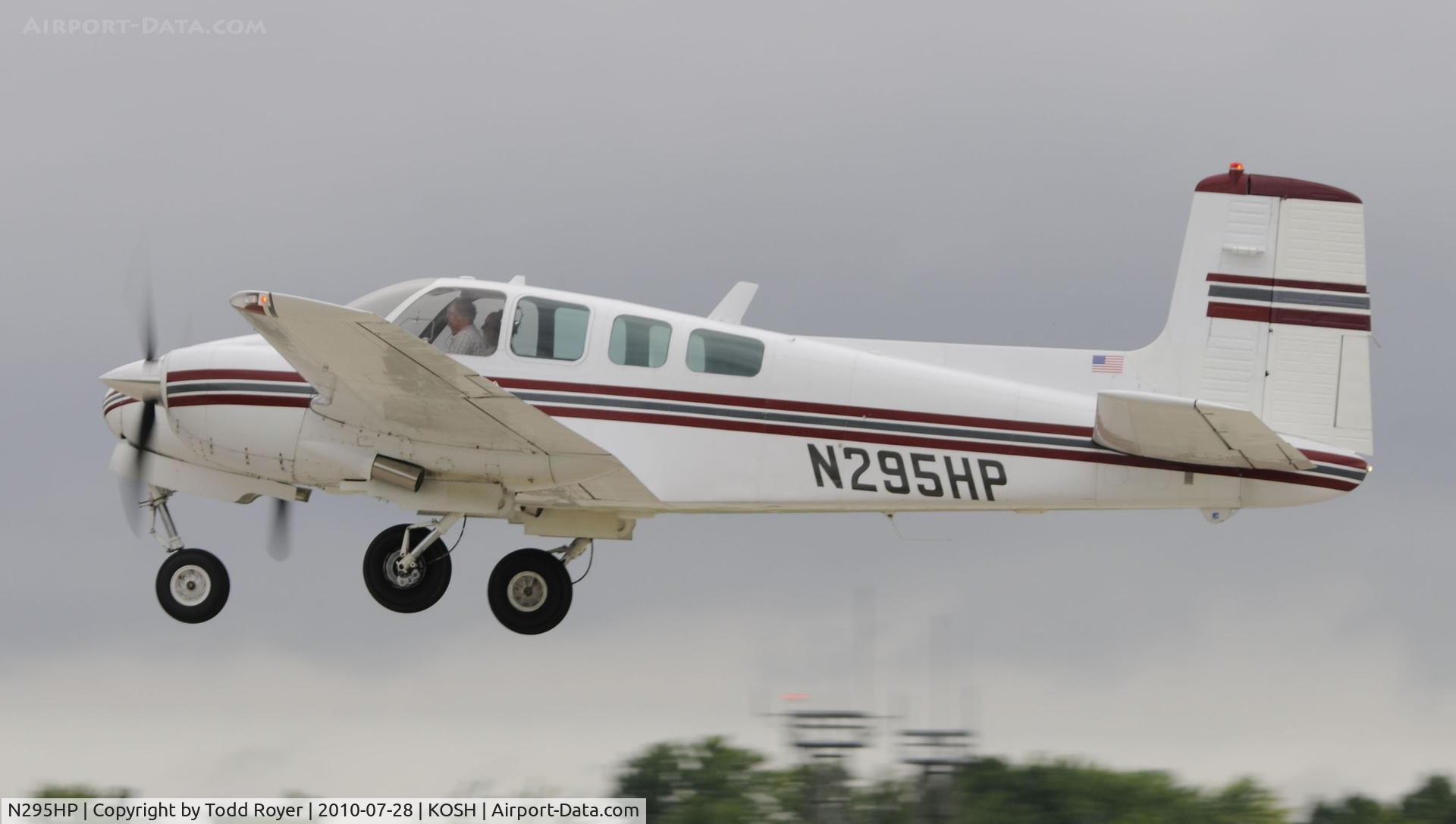 N295HP, 1961 Beech D50E Twin Bonanza C/N DH-318, EAA AIRVENTURE 2010