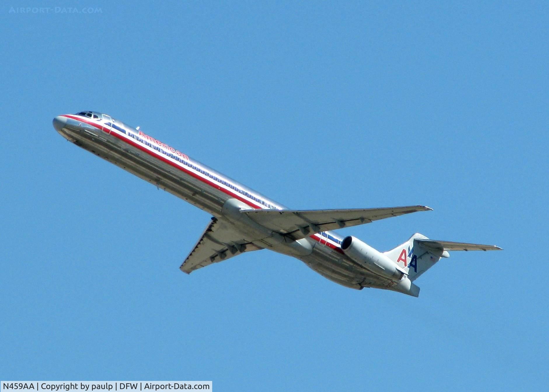 N459AA, 1988 McDonnell Douglas MD-82 (DC-9-82) C/N 49564, Departing DFW.