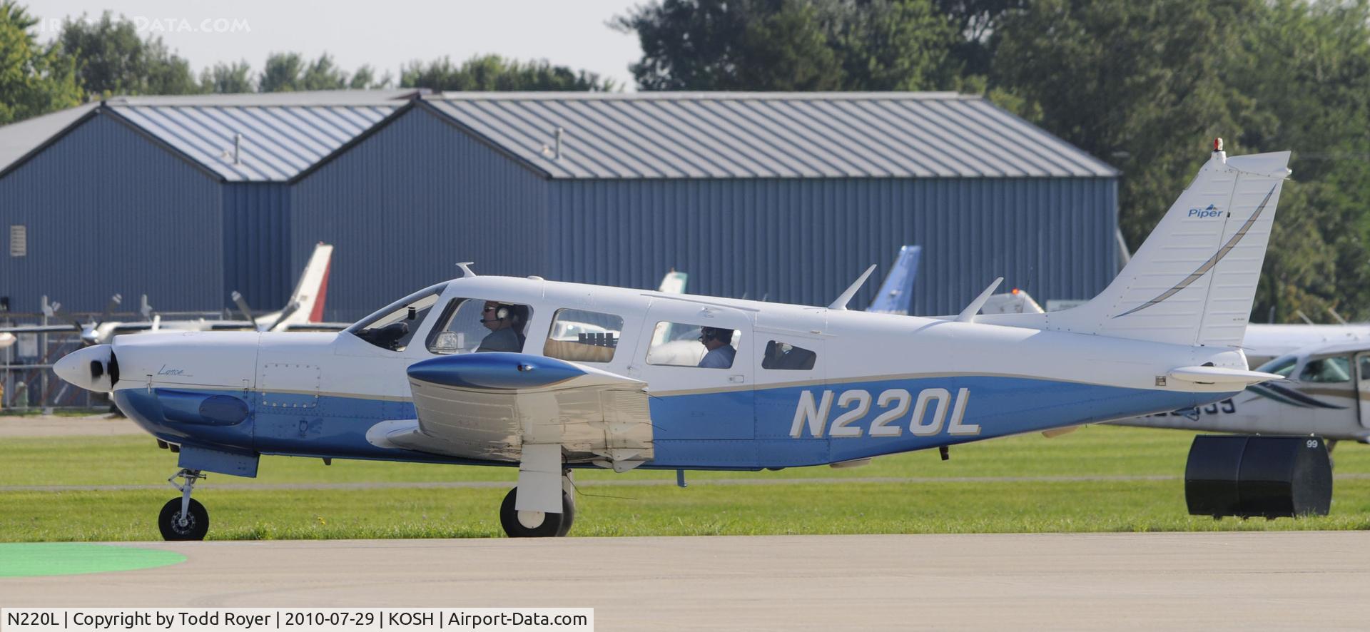 N220L, 1977 Piper PA-32R-300 Cherokee Lance C/N 32R-7780393, EAA AIRVENTURE 2010