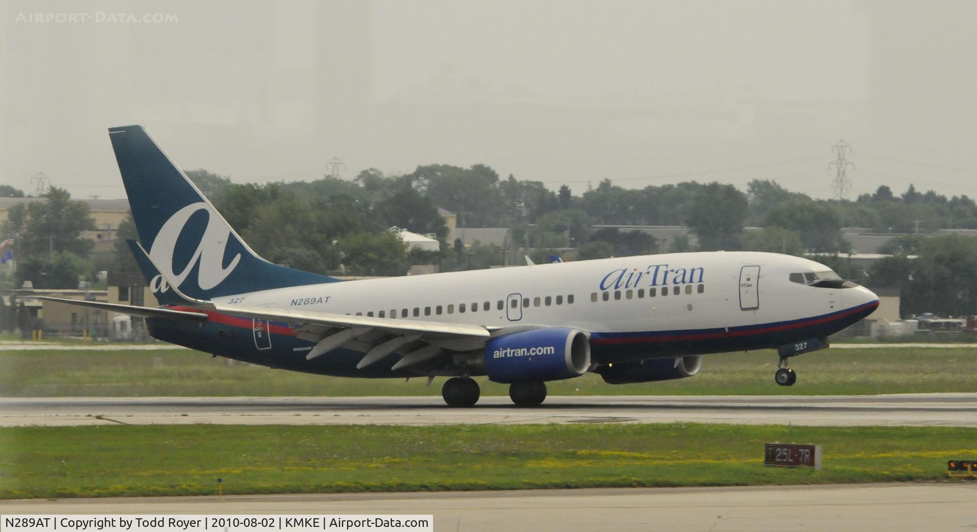N289AT, 2006 Boeing 737-76N C/N 32673, ARRIVING MKE