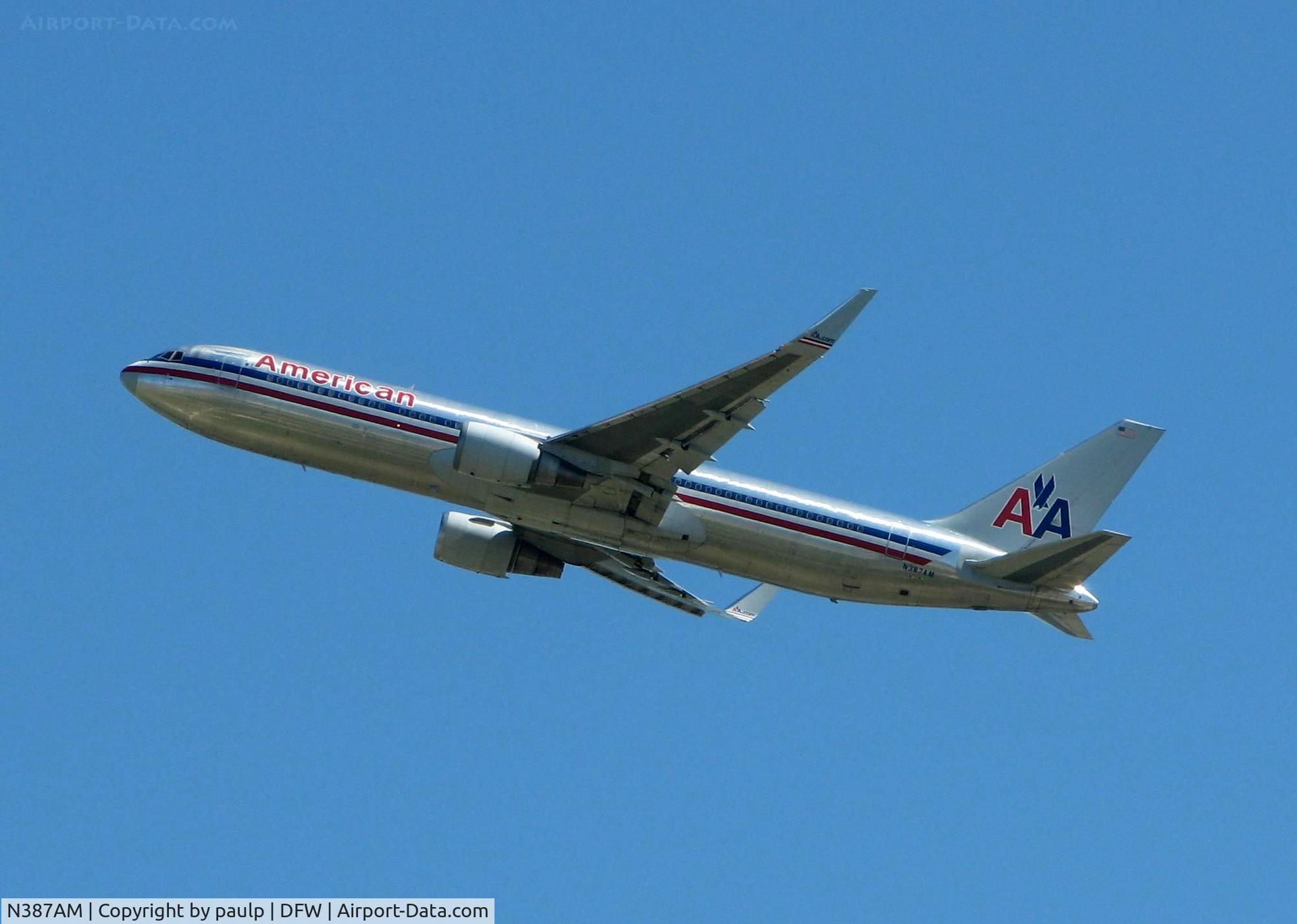 N387AM, 1994 Boeing 767-323 C/N 27184, American 767 with winglets departing DFW.
