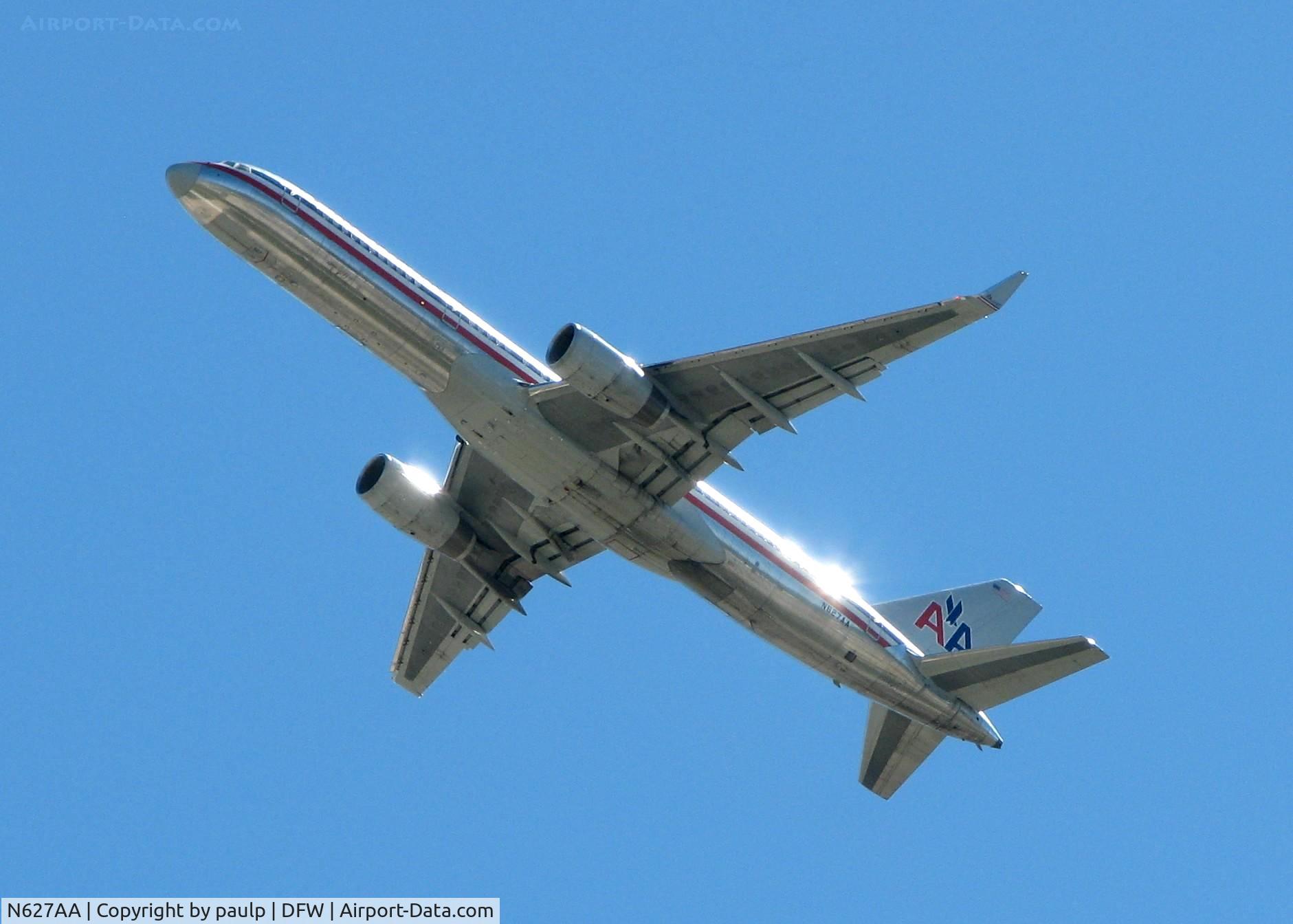 N627AA, 1990 Boeing 757-223 C/N 24585, Departing DFW.