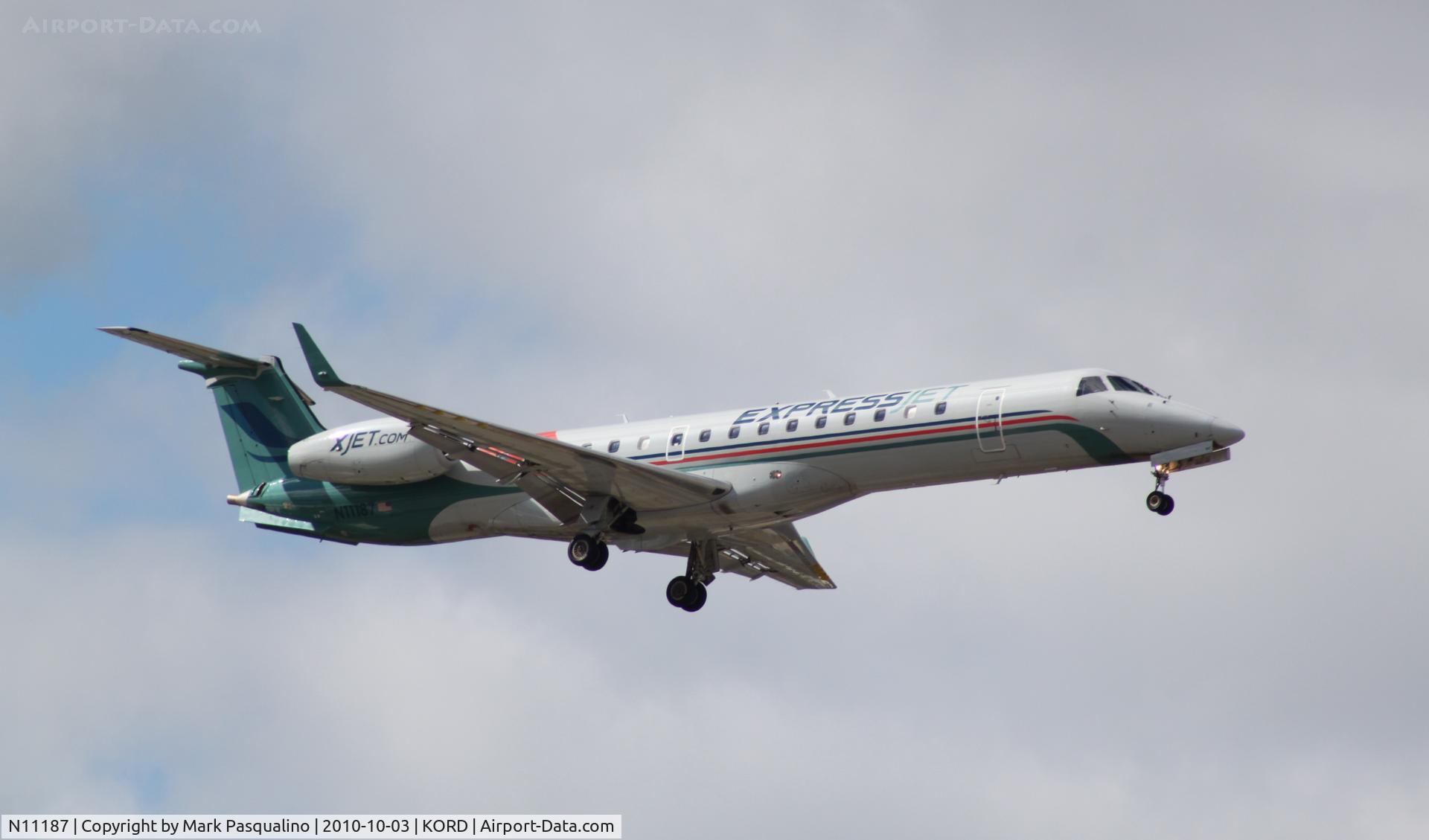N11187, 2005 Embraer ERJ-145XR (EMB-145XR) C/N 14500927, EMB-145XR