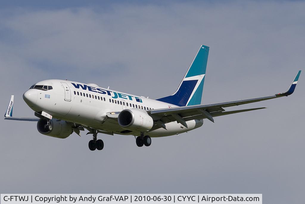 C-FTWJ, 2007 Boeing 737-7CT C/N 30713, Westjet 737-700