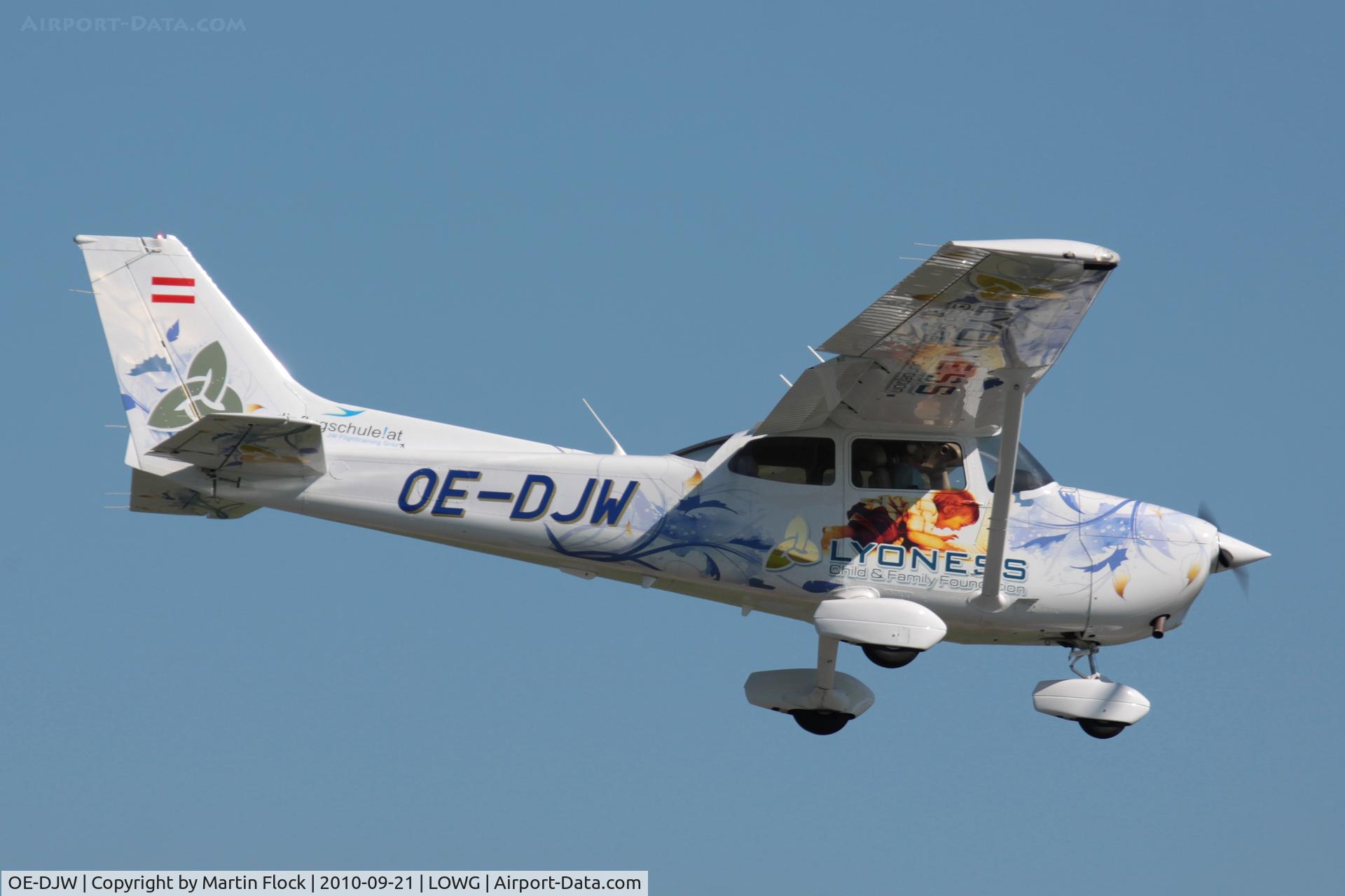 OE-DJW, 2007 Cessna 172R C/N 17281517, .