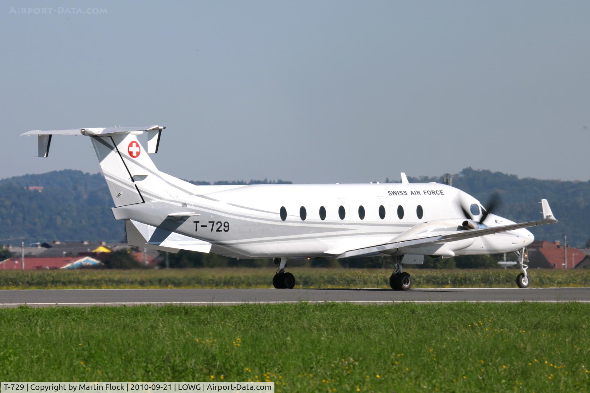 T-729, 1997 Beech 1900D C/N UE-288, .