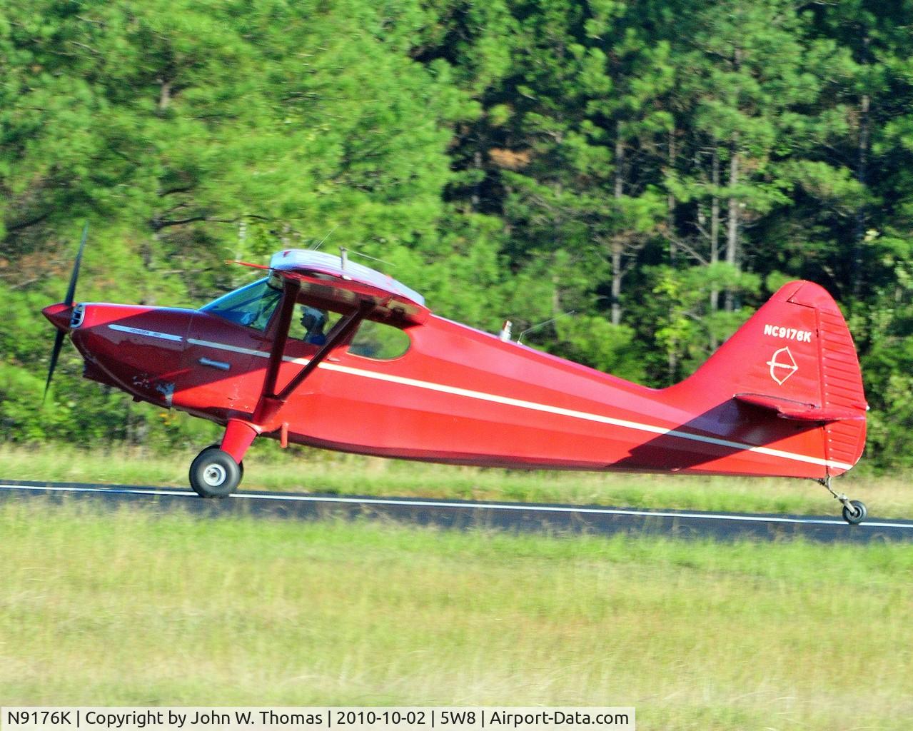 N9176K, 1947 Stinson 108-1 Voyager C/N 108-2176, Arriving runway 4