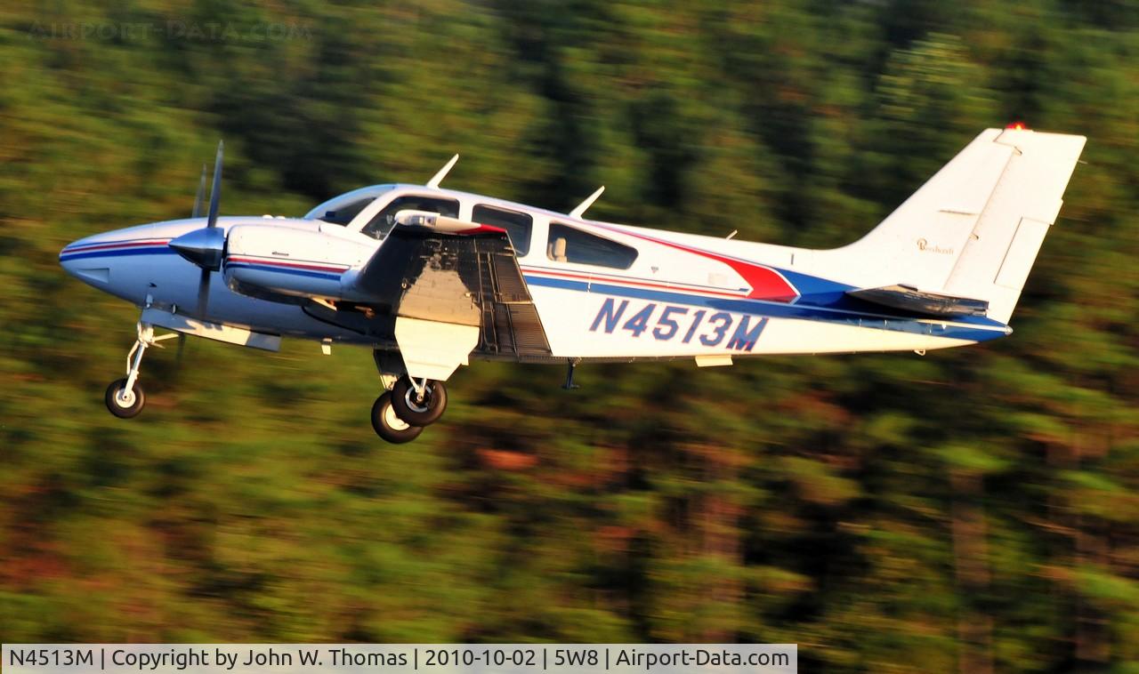 N4513M, 1978 Beech E-55 Baron C/N TE-1127, Departing runway 4