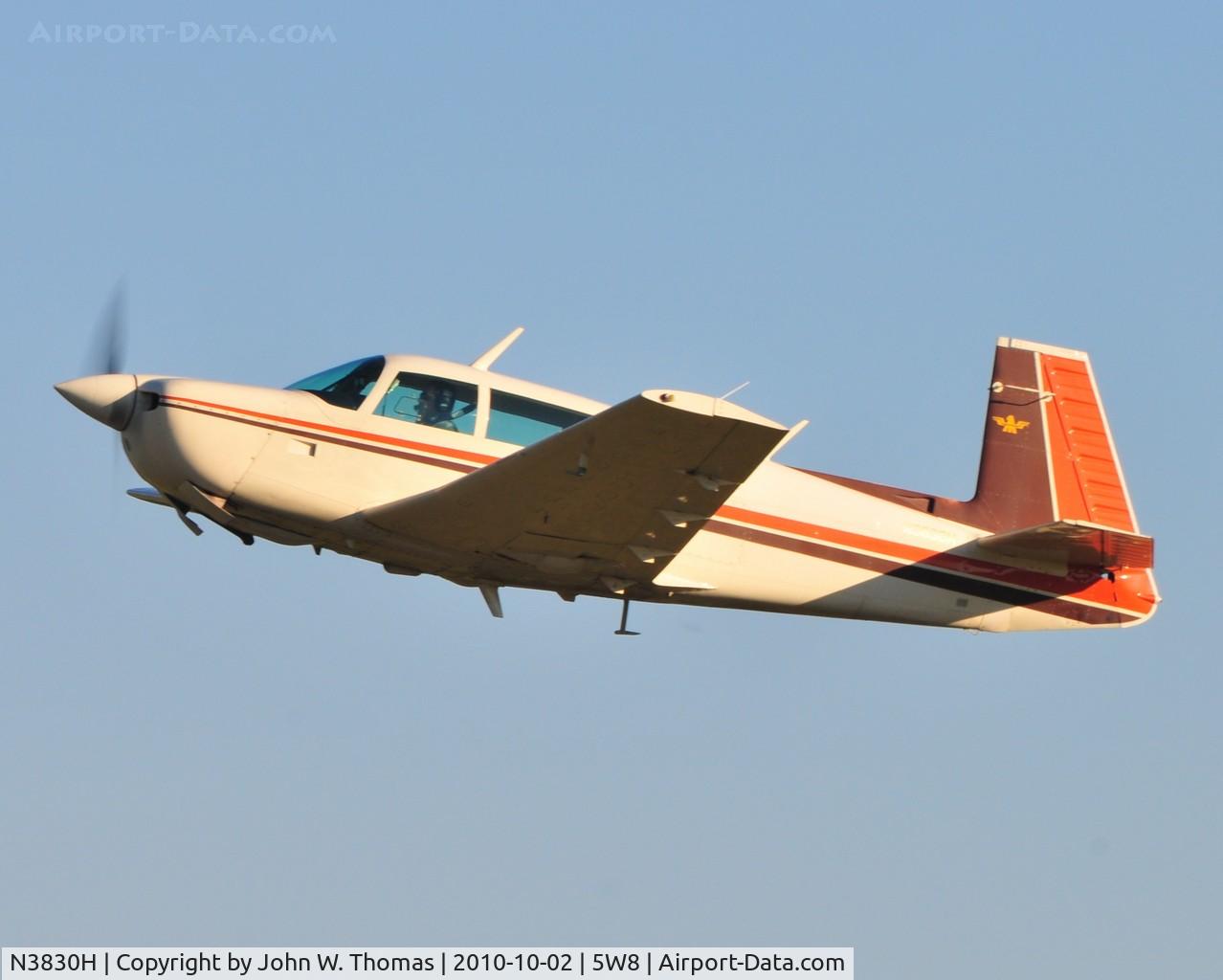 N3830H, 1980 Mooney M20J 201 C/N 24-0955, Departing runway 4