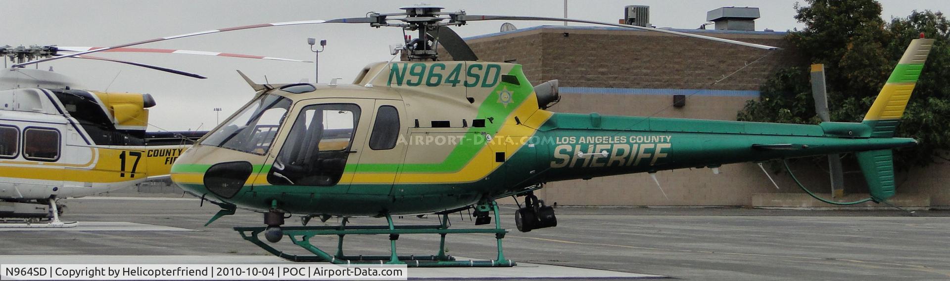 N964SD, Eurocopter AS-350B-2 Ecureuil Ecureuil C/N 3529, Tied down and parked at helipad next to LA County Fire ship