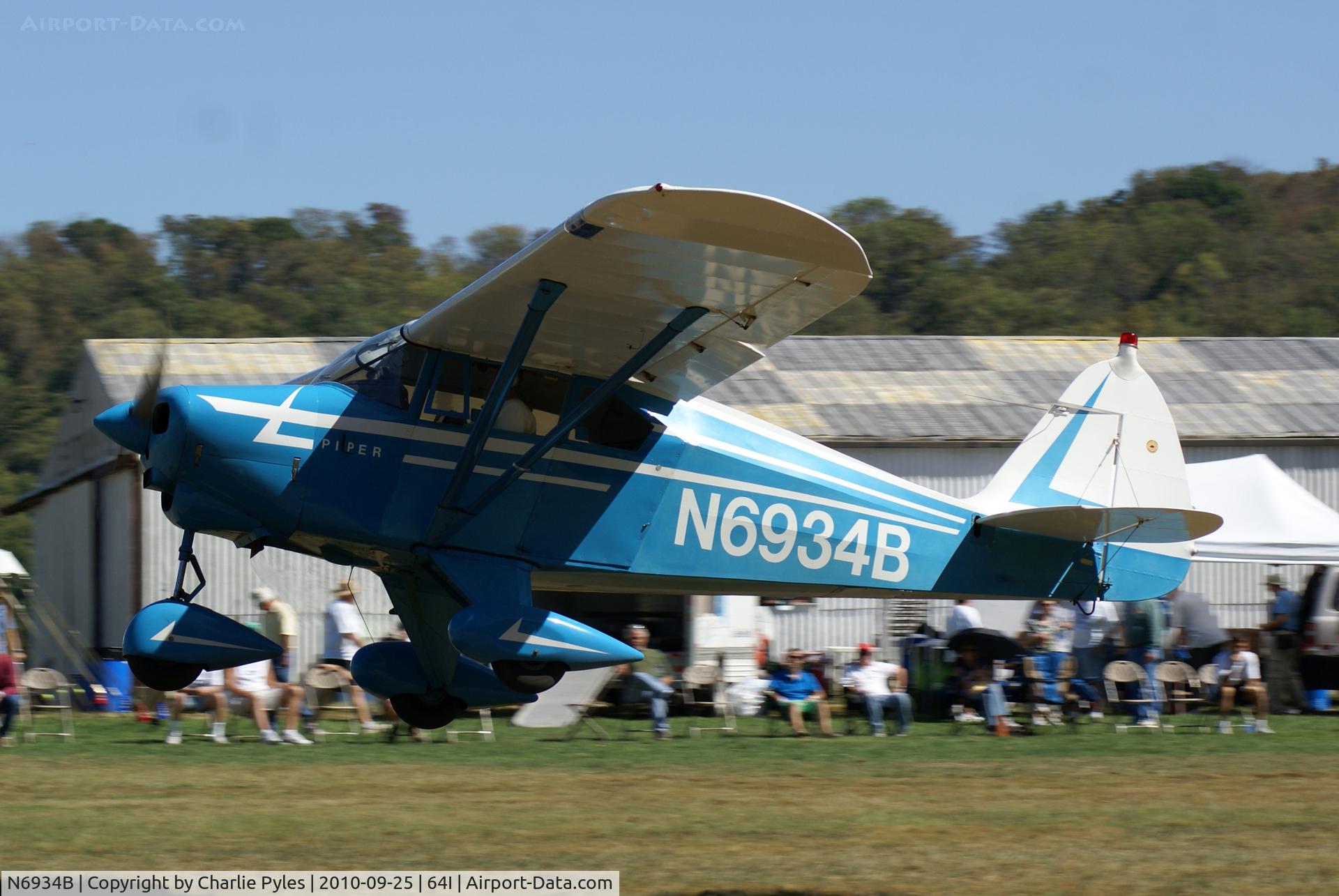 N6934B, 1956 Piper PA-22-150 C/N 22-4213, -