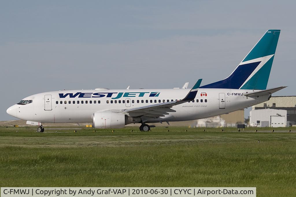 C-FMWJ, 2005 Boeing 737-7CT C/N 32771, Westjet 737-700