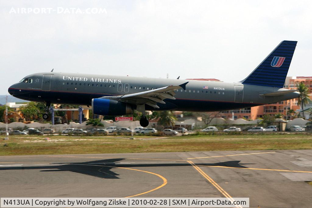 N413UA, 1994 Airbus A320-232 C/N 470, visitor