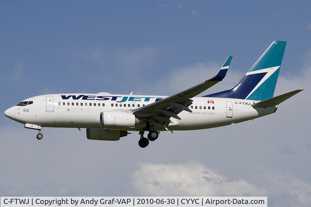 C-FTWJ, 2007 Boeing 737-7CT C/N 30713, Westjet 737-700