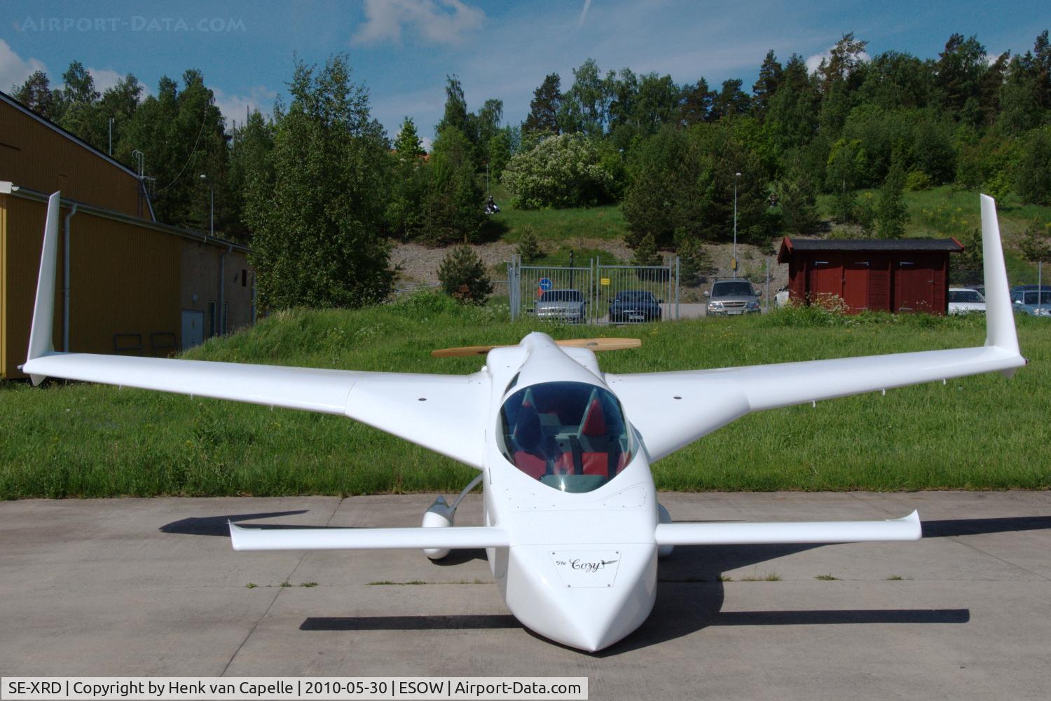 SE-XRD, 2006 Co-Z Cozy Mark III C/N 124-524, Typically parked Cozy III at Västerås Hässlö airport, Sweden