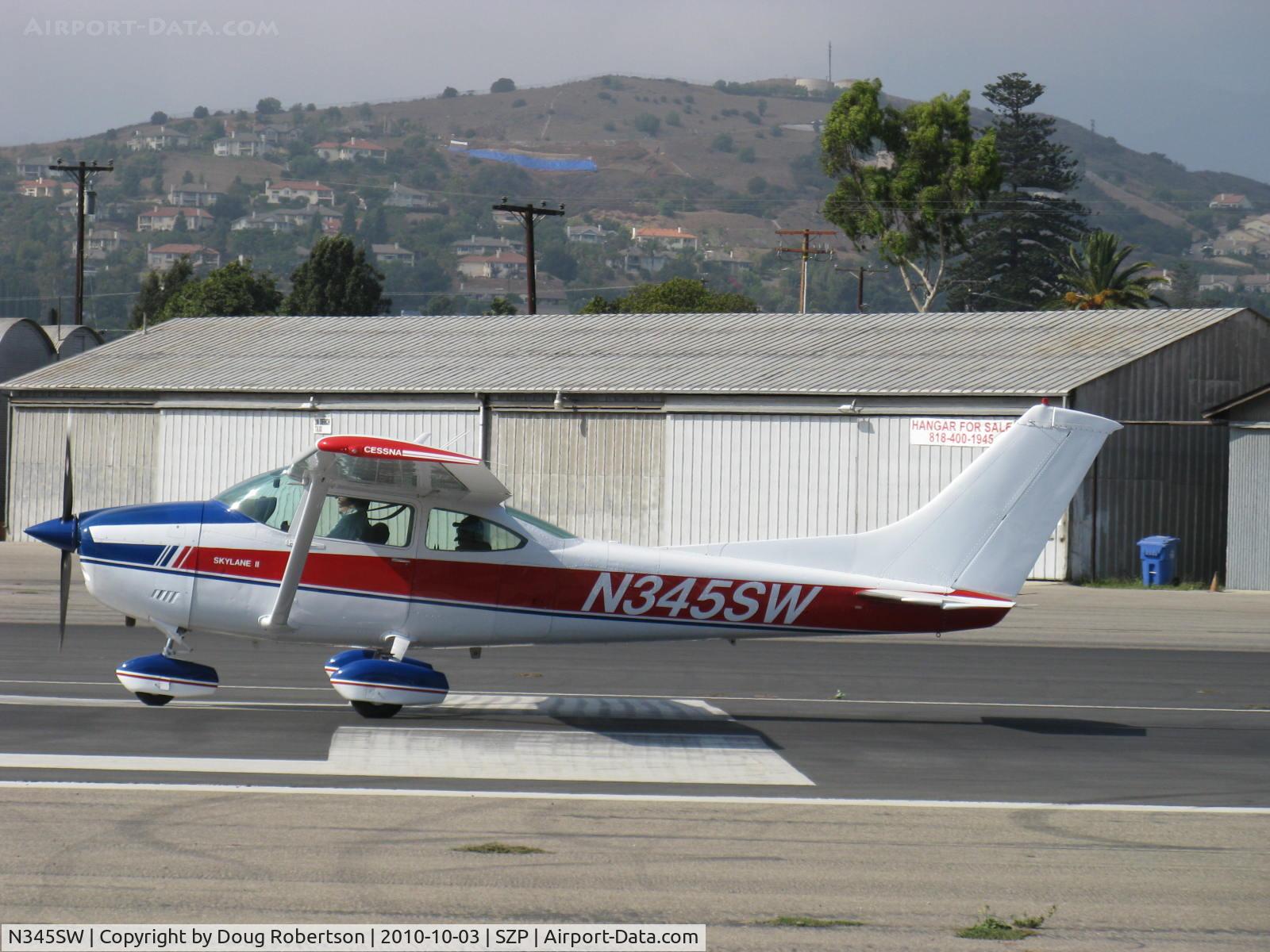 N345SW, Cessna 182 Skylane C/N 18265371, 1977  Cessna 182 SKYLANE, Continental O-470-S 230 Hp, takeoff roll Rwy 22