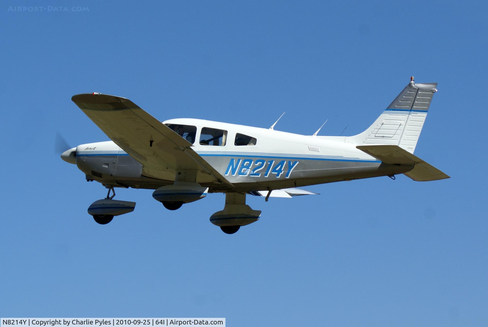 N8214Y, 1980 Piper PA-28-181 C/N 28-8090362, -
