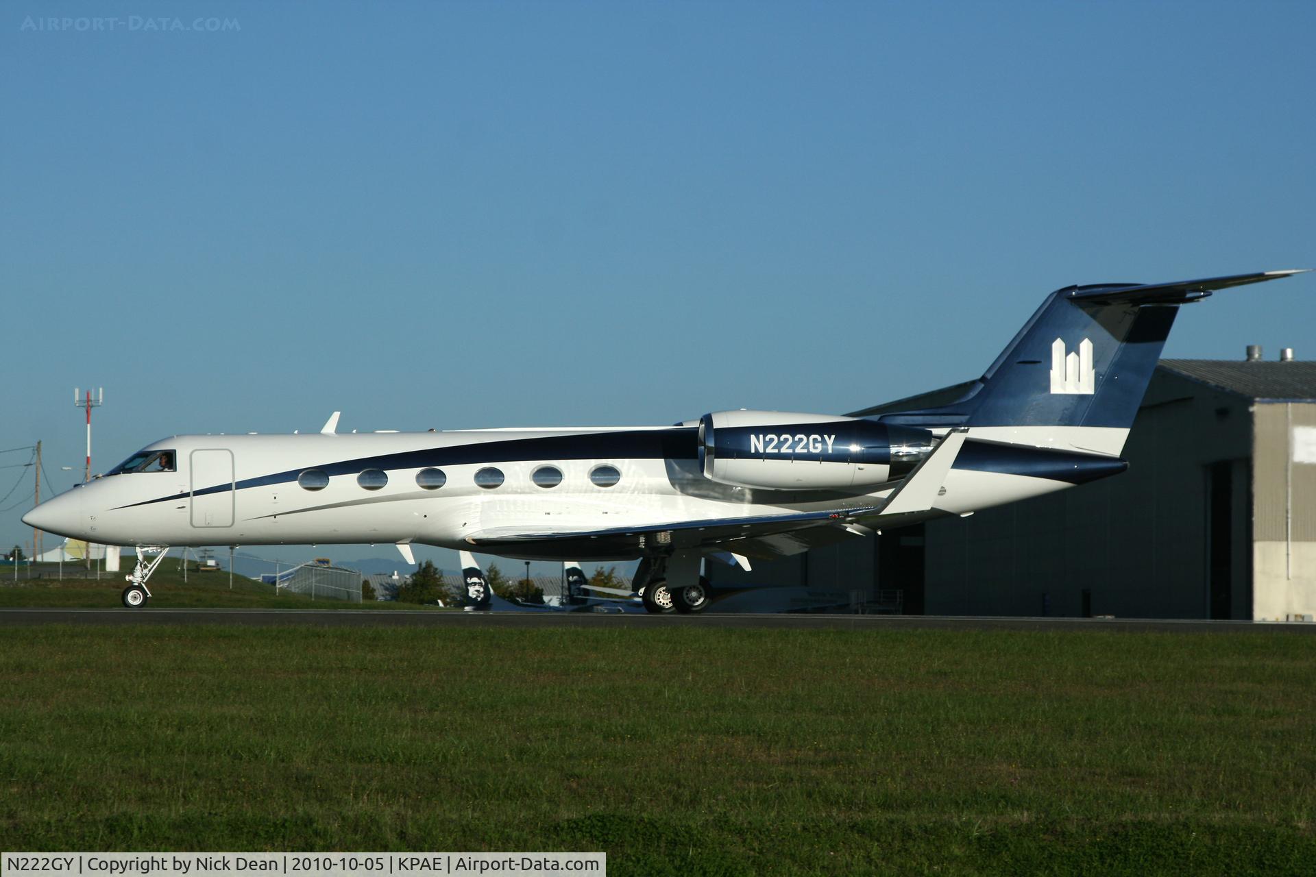 N222GY, 1990 Gulfstream Aerospace G-IV C/N 1142, KPAE