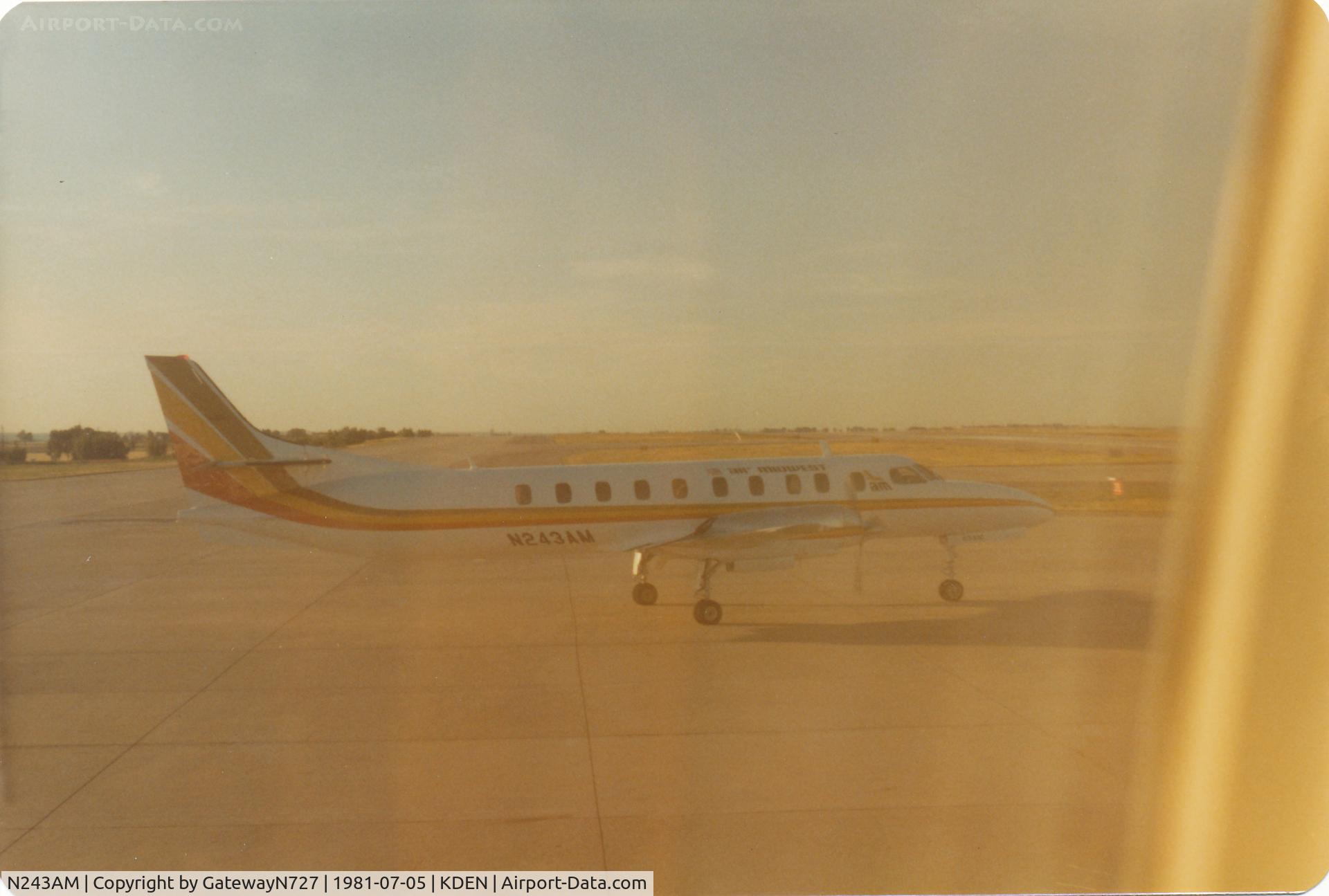 N243AM, Swearingen SA-226TC Metro C/N TC-356, Built 1980. Shown awaiting departure at Denver Stapleton. Written off in a landing over run accident at Uruapan Airport, Mexico (UPN) in 1997.