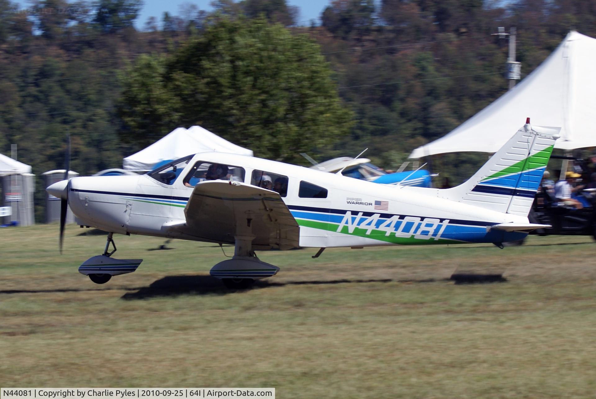 N44081, 1974 Piper PA-28-151 C/N 28-7415578,  The world's best aviation photographers are our friends.