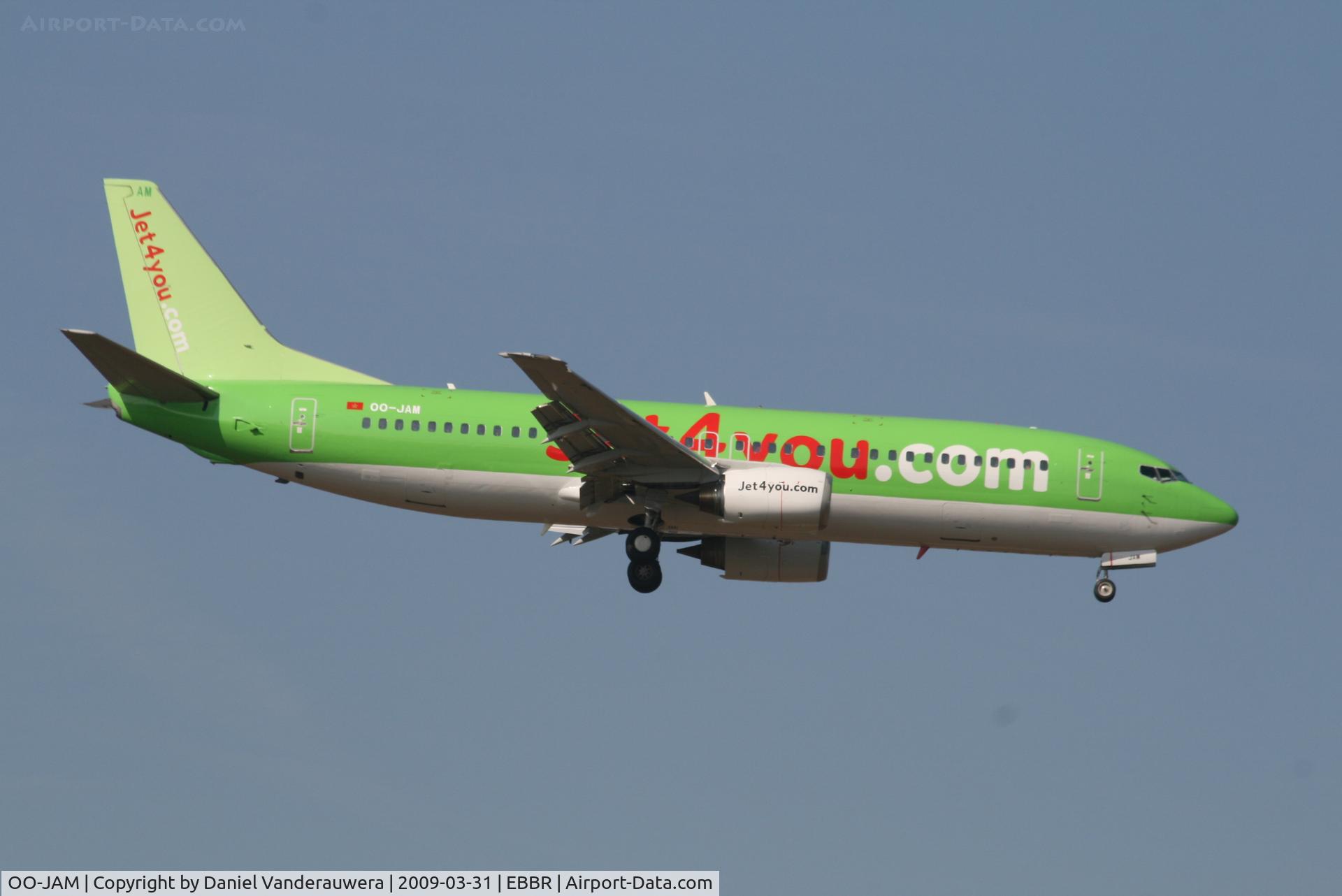 OO-JAM, 1997 Boeing 737-46J C/N 28867, Flight JAF2712 is descending to RWY 02