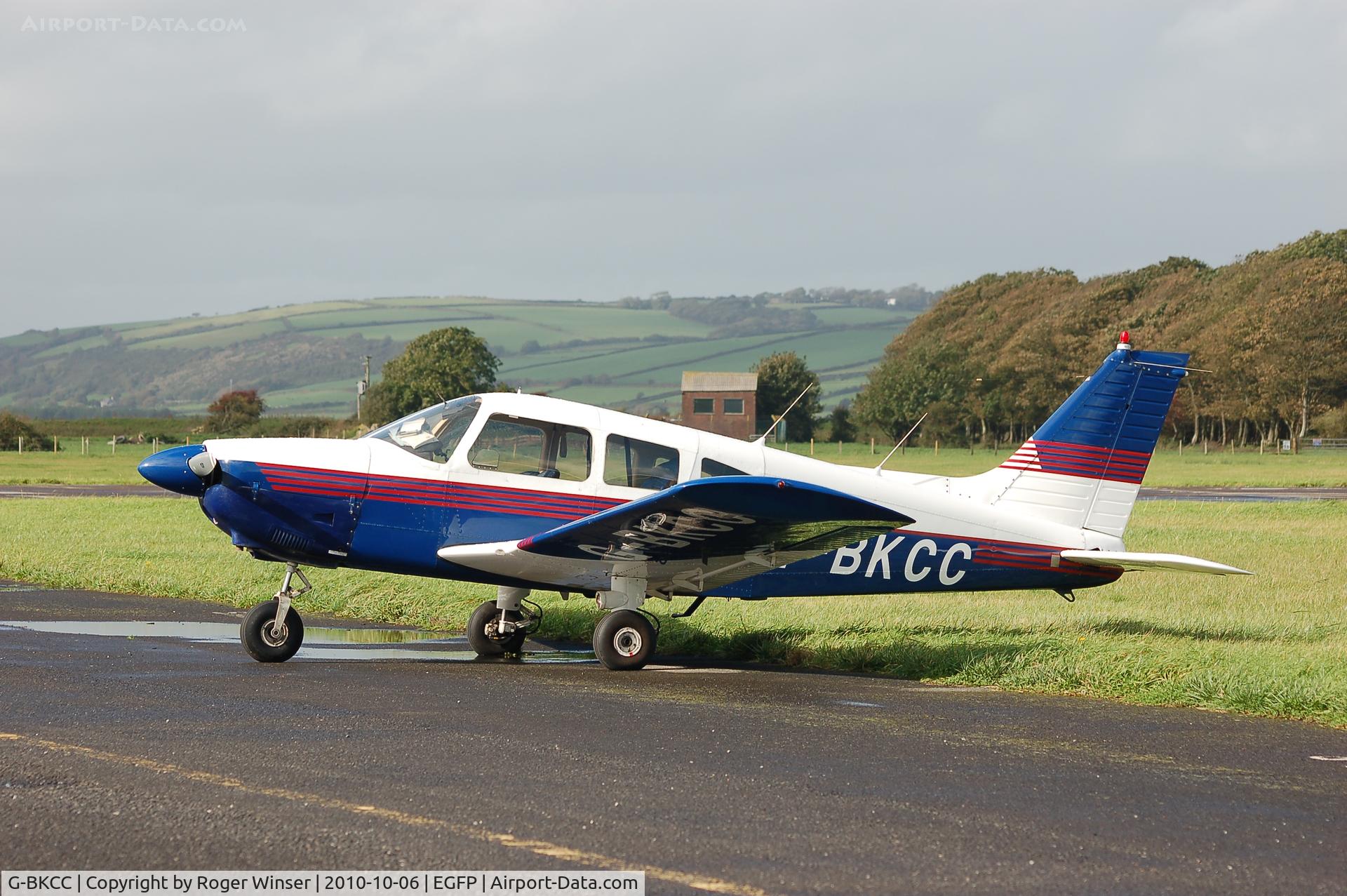 G-BKCC, 1974 Piper PA-28-180 Cherokee Archer C/N 28-7405099, Piper Cherokee Archer visiting Pembrey Airport
