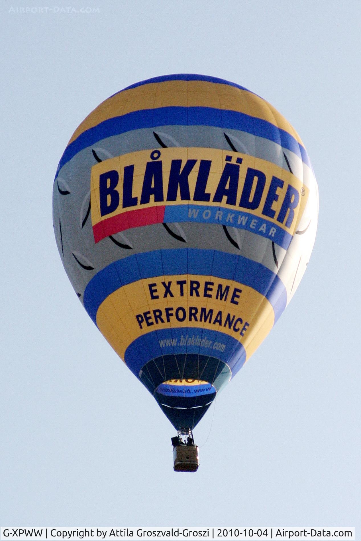G-XPWW, 2008 Cameron Balloons TR-77 C/N 11063, 19th World Hot Air Balloon Championship, Debrecen-Hungary