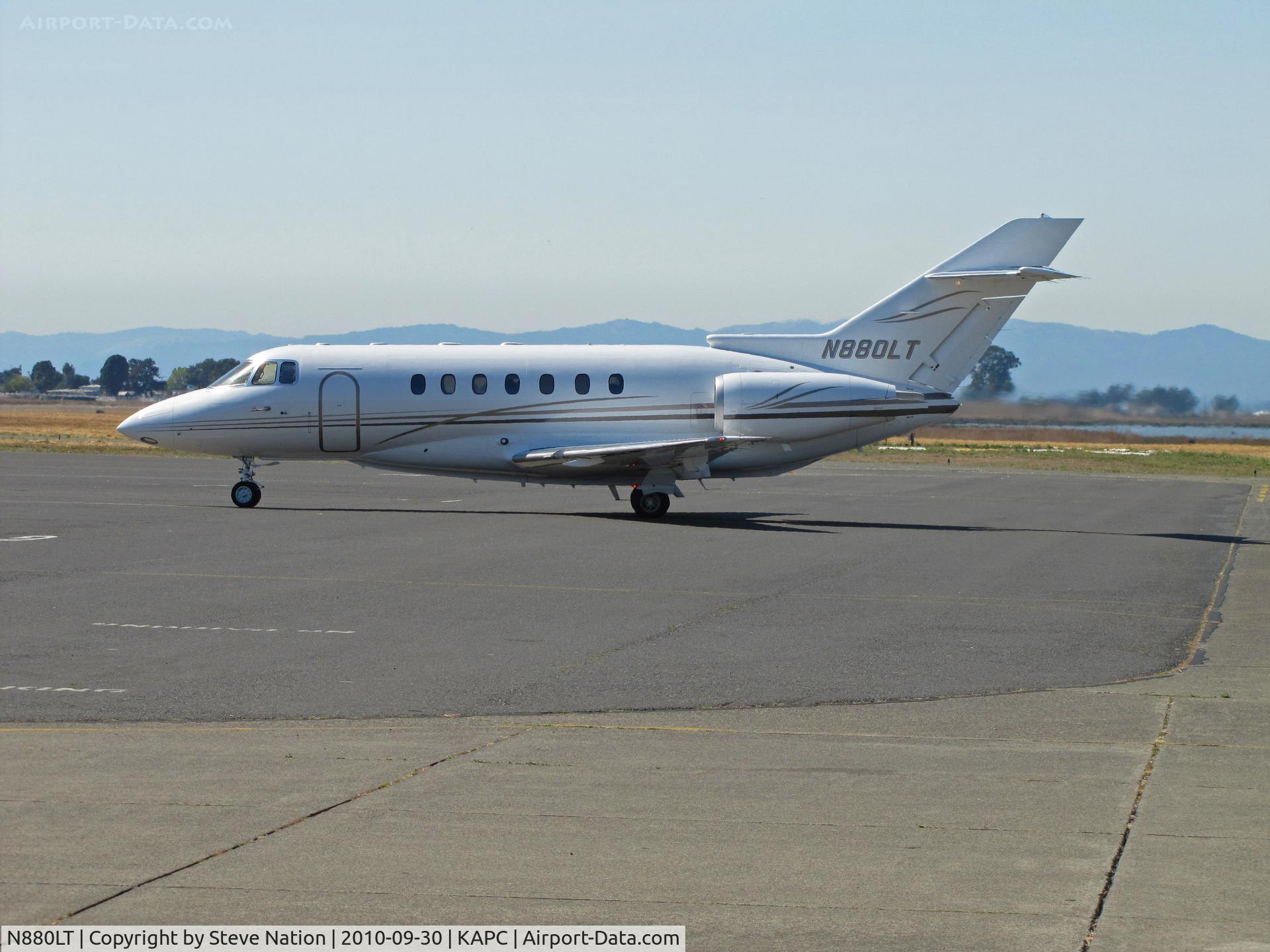 N880LT, 1996 Raytheon Corporate Jets Inc Hawker 1000 C/N 259051, MN-based Life Time Fitness 1996 Hawker 1000 on arrival