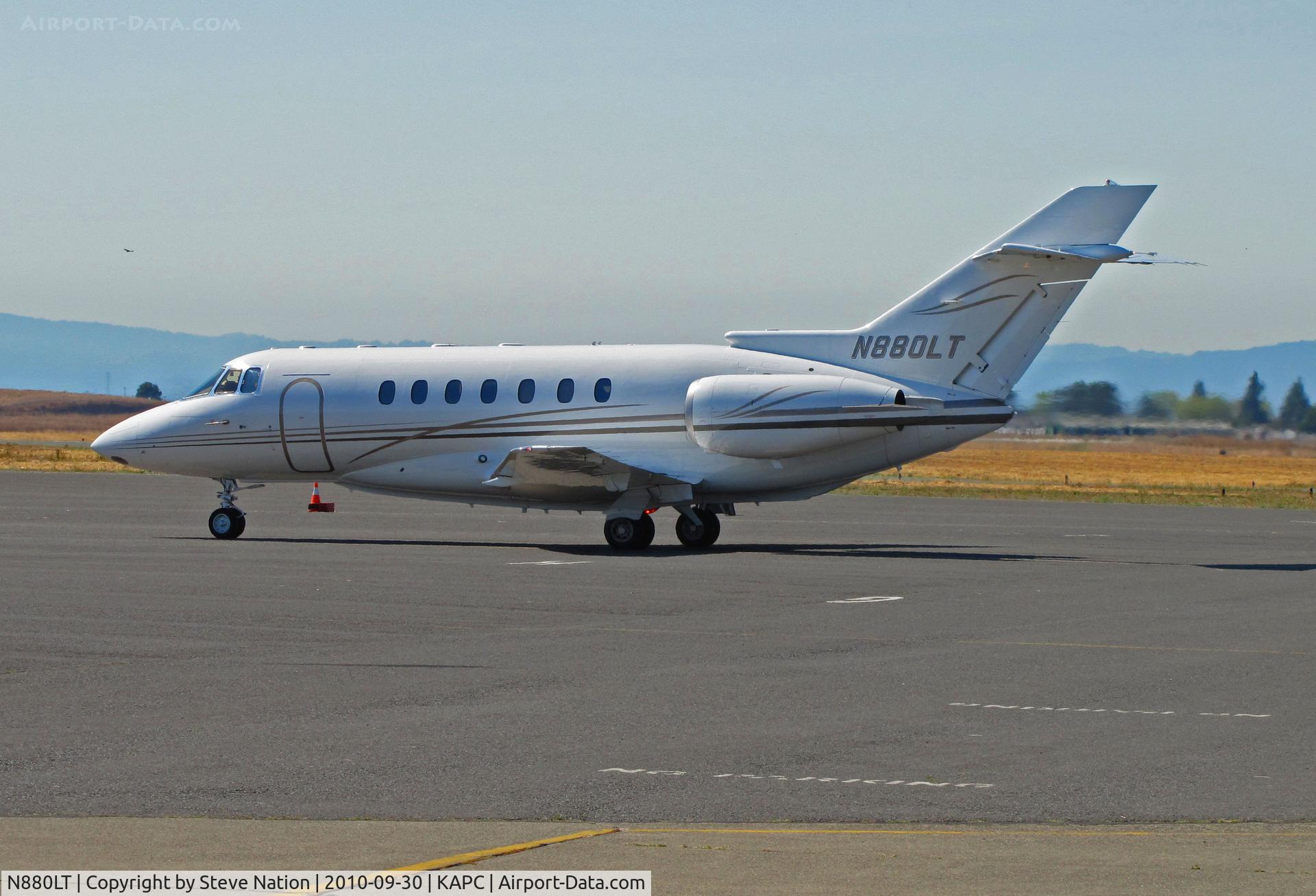 N880LT, 1996 Raytheon Corporate Jets Inc Hawker 1000 C/N 259051, MN-based Life Time Fitness 1996 Hawker 1000 on arrival