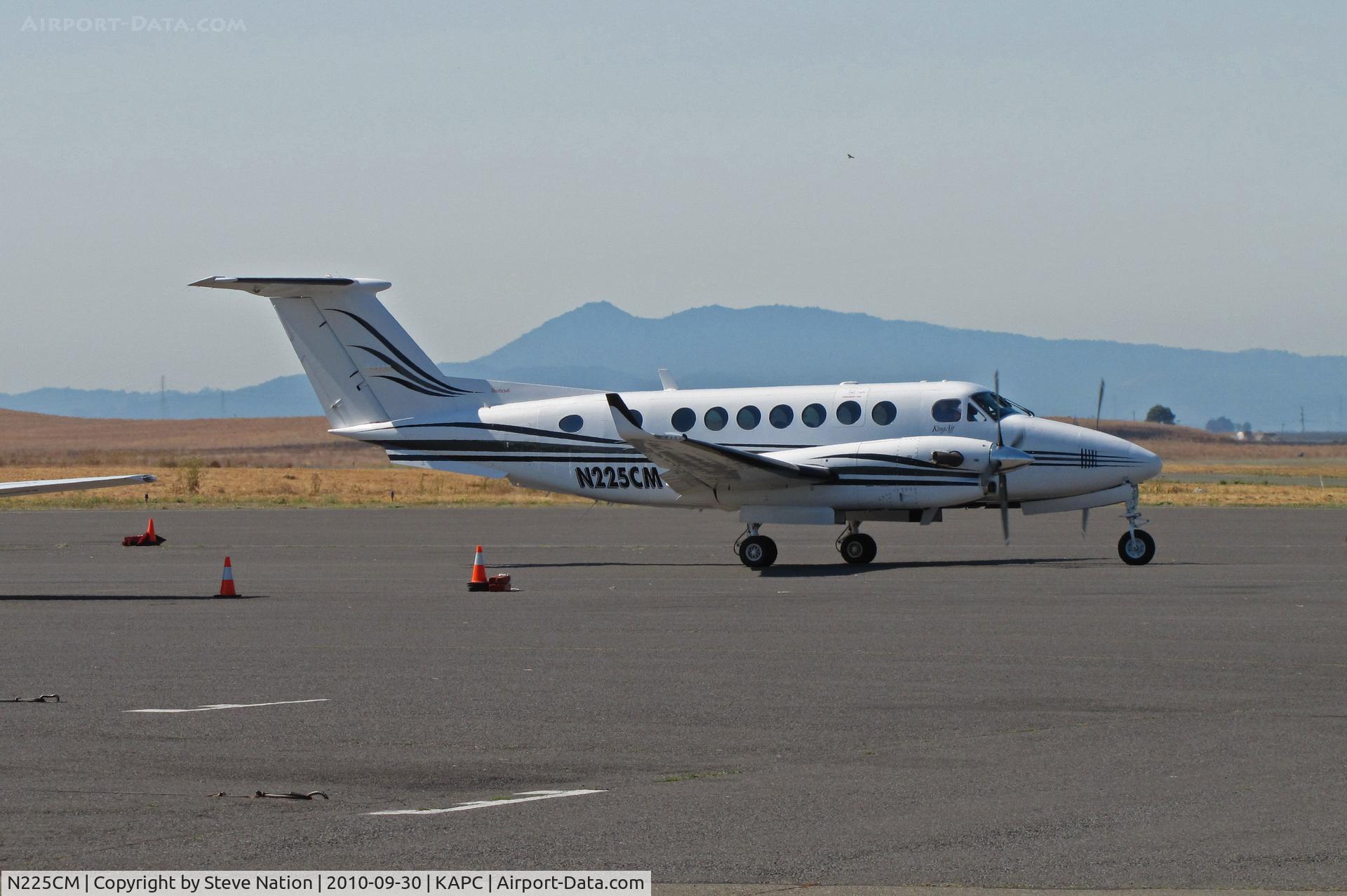 N225CM, Raytheon King Air 350 (B300) C/N FL-378, San Diego-based King Air B300 departing for parts unknown