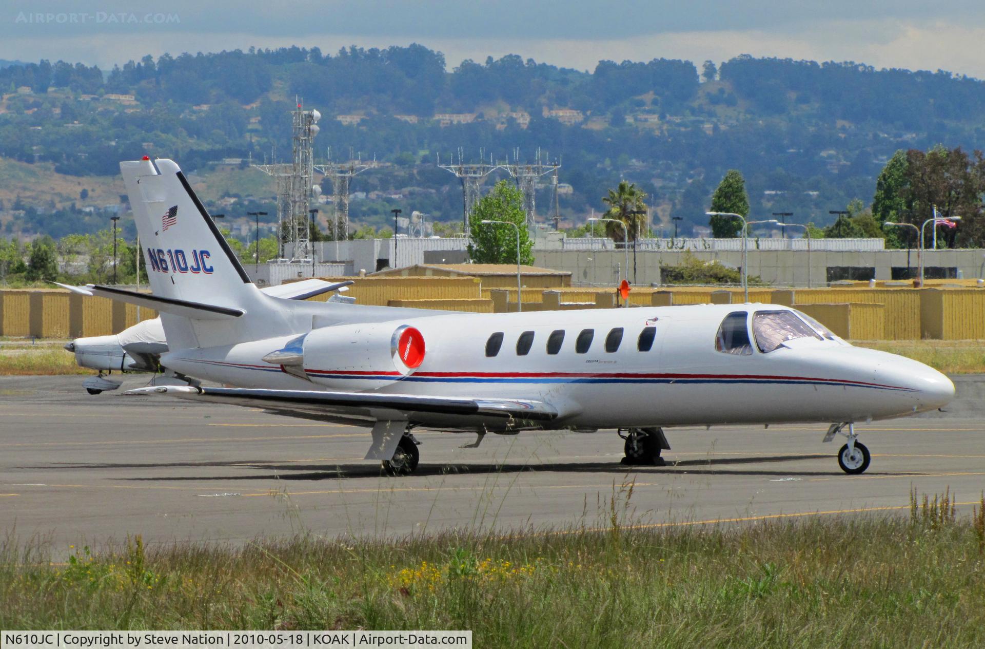 N610JC, 1981 Cessna 550 C/N 550-0264, Six Ten Group 1981 Cessna 550 in general aviation corner at former home base of Oakland, CA