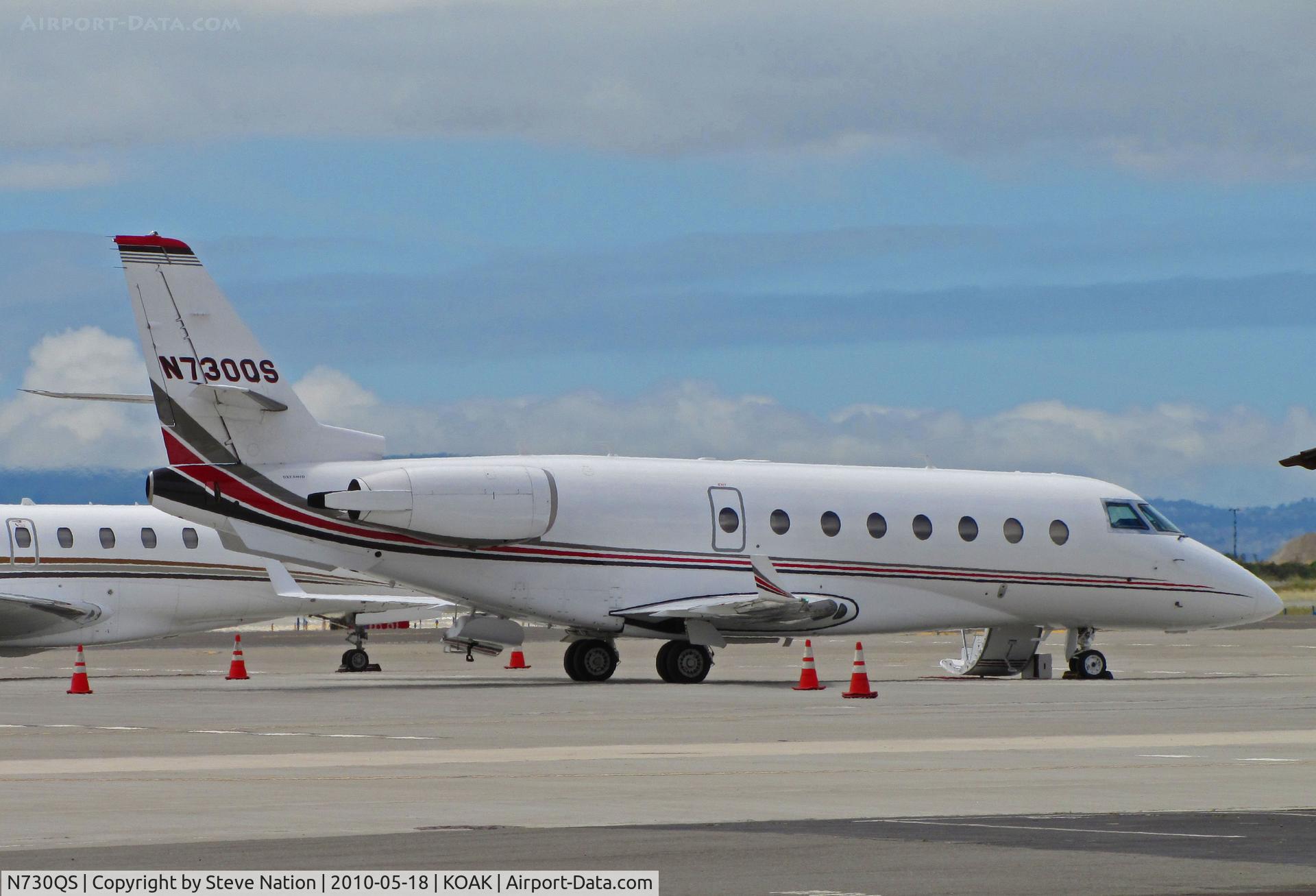 N730QS, 2005 Israel Aircraft Industries Gulfstream 200 C/N 120, NetJets 2005 Israel Aircraft Industries GULFSTREAM 200 on North Ramp at Oakland, CA