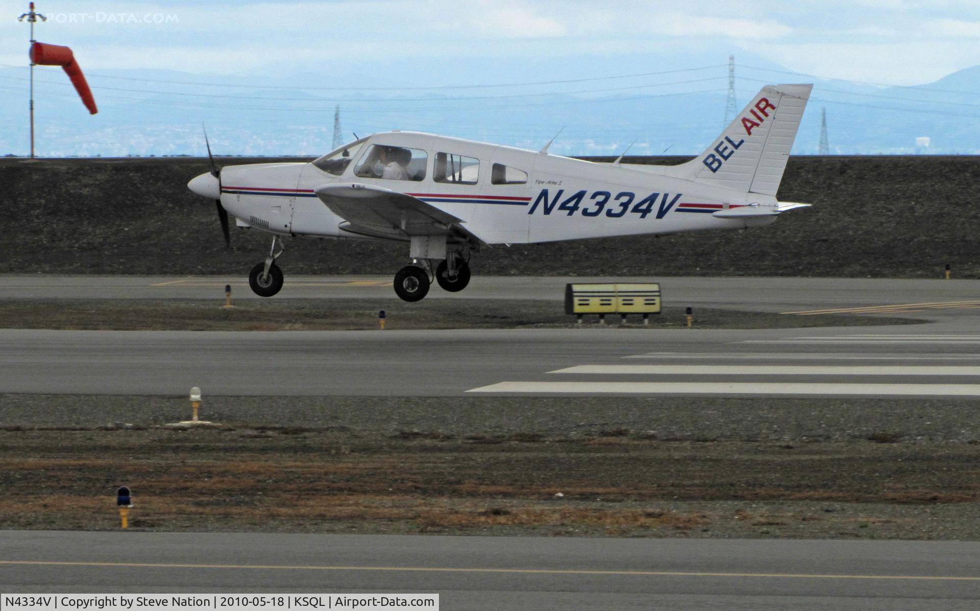 N4334V, 1984 Piper PA-28-181 Archer C/N 28-8490039, Bel Air 1984 PA-28-181 near touchdown at San Carlos, CA