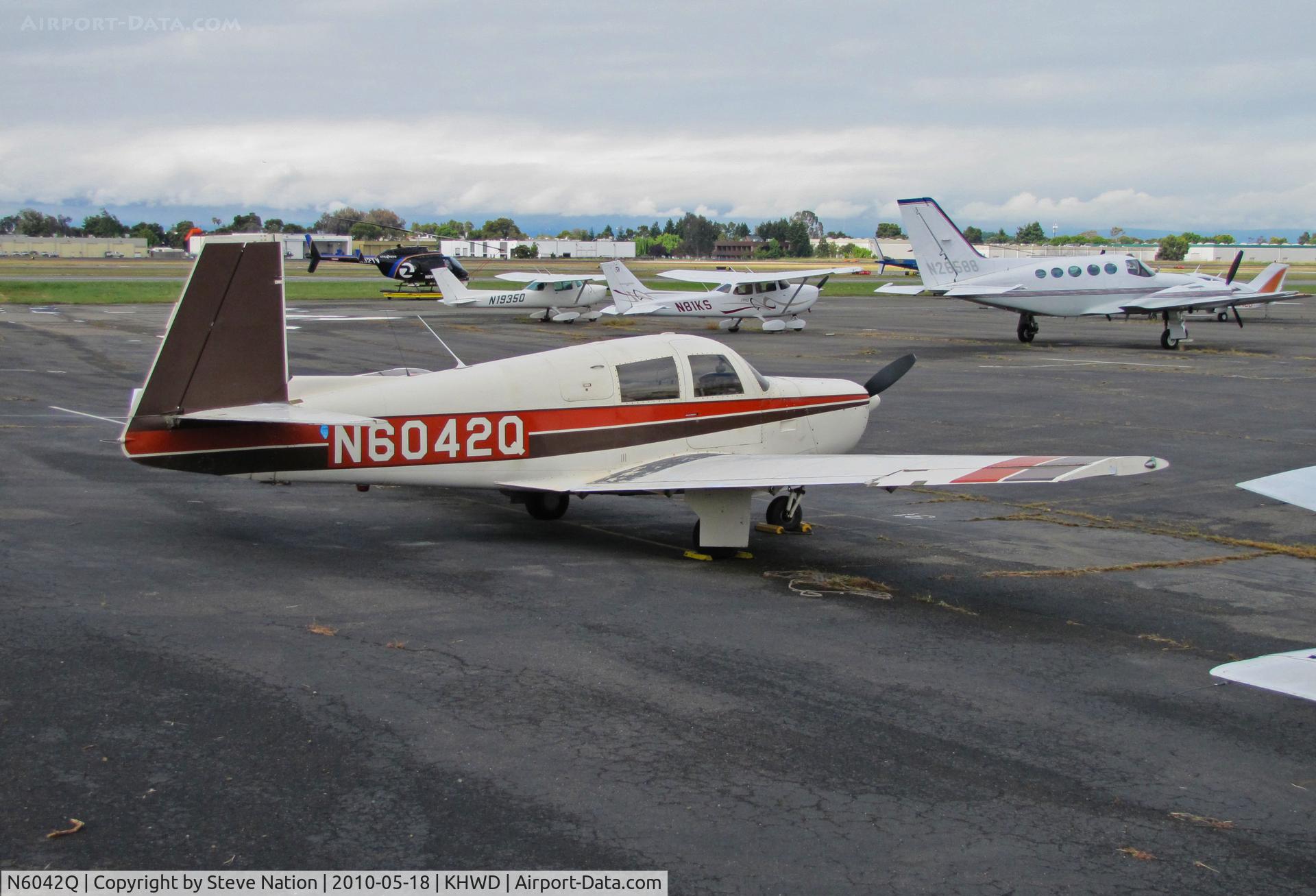 N6042Q, 1965 Mooney M20E C/N 883, 1965 Mooney M20E sans canopy cover at Hayward, CA
