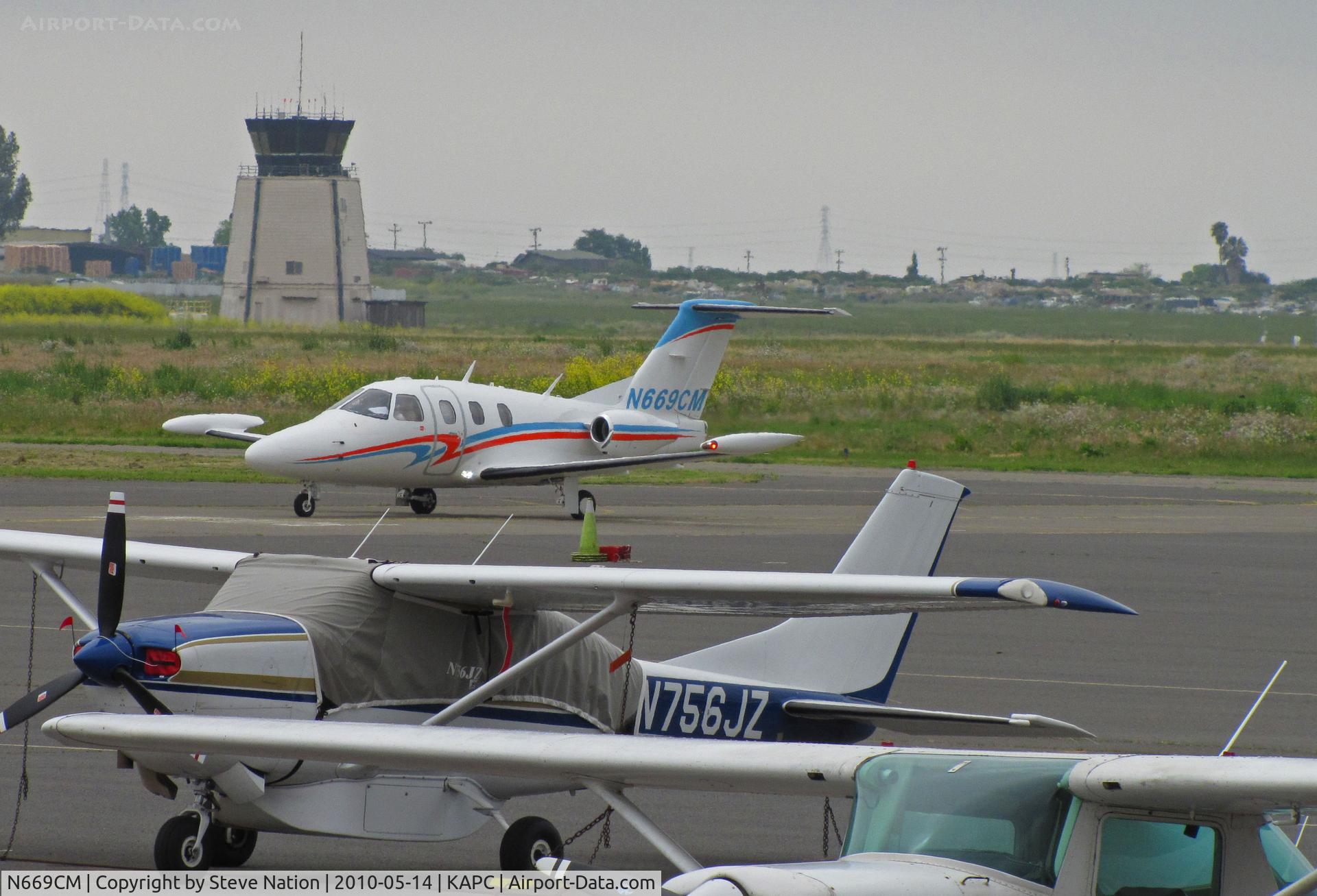 N669CM, 2008 Eclipse Aviation Corp EA500 C/N 000165, 2008 EA500 at Napa, CA
