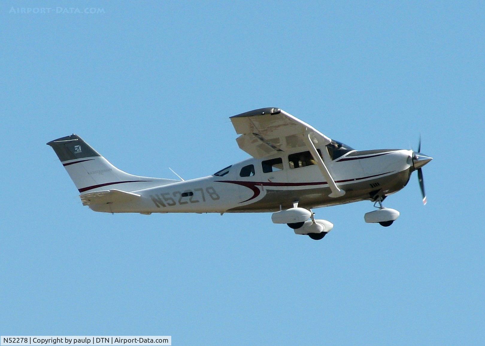 N52278, Cessna T206H Turbo Stationair C/N T20608908, Departing Downtown Shreveport.
