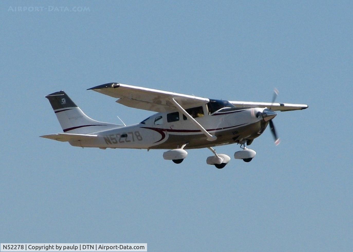 N52278, Cessna T206H Turbo Stationair C/N T20608908, Departing Downtown Shreveport.