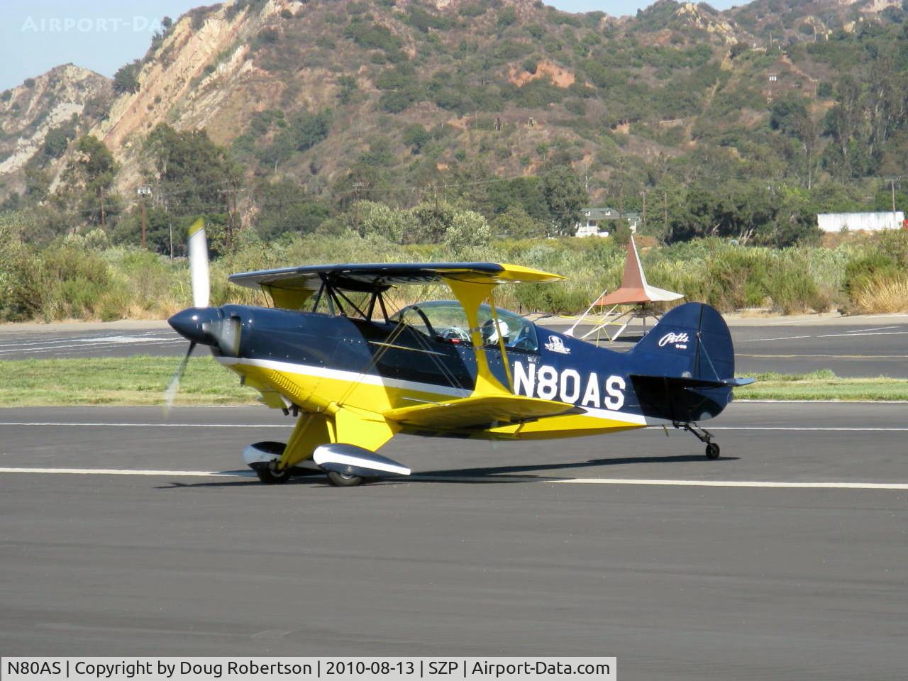 N80AS, 1992 Pitts S-2B Special C/N 5244, 1992 Pitts Aerobatics S-2B, Lycoming AEIO-540, CP Aviation's advanced aerobatics trainer, taxi off the active