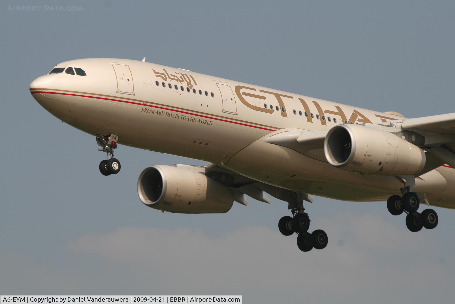 A6-EYM, 2007 Airbus A330-243 C/N 824, Arrival of flight EY055 to RWY 25L