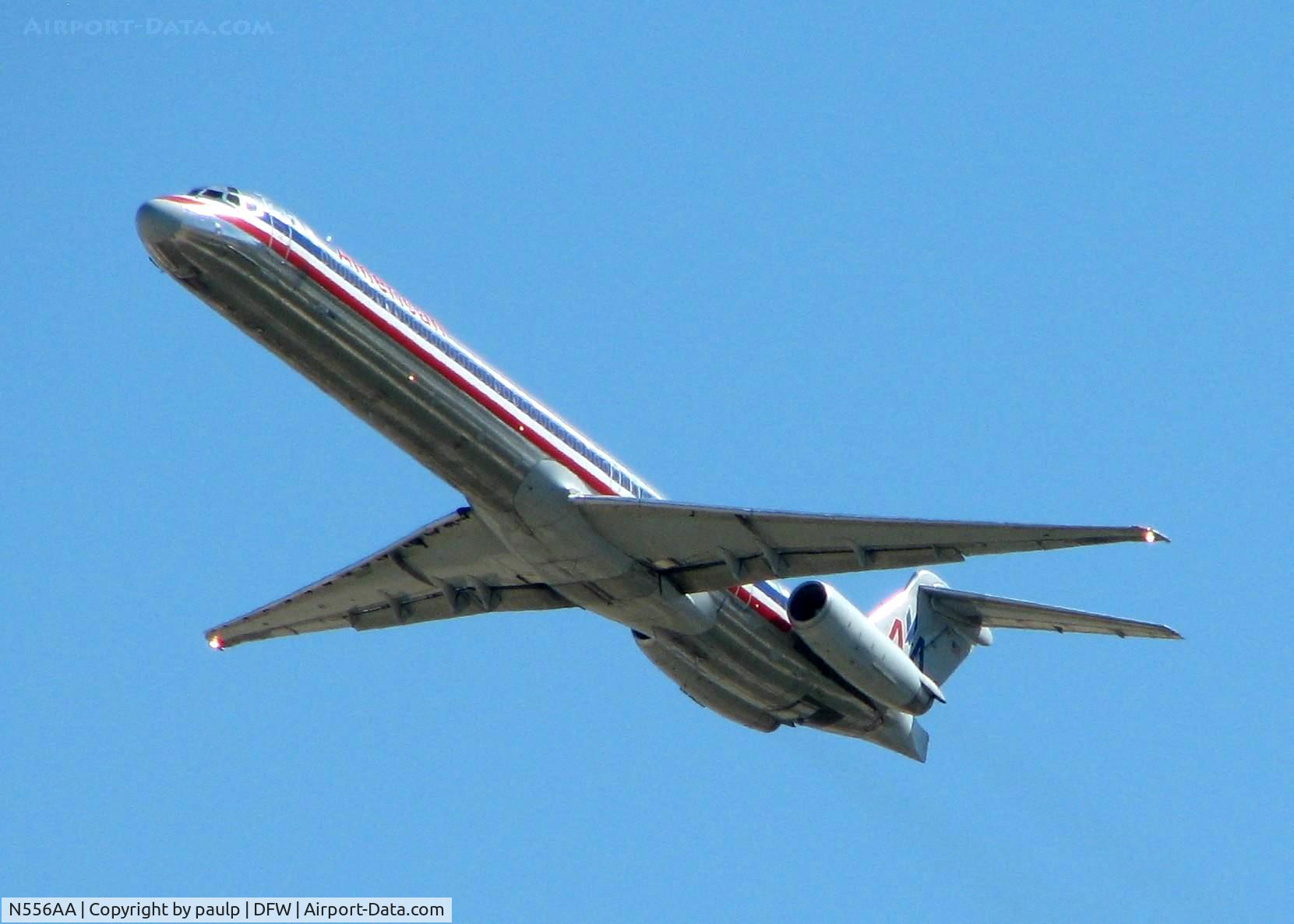 N556AA, 1991 McDonnell Douglas MD-82 (DC-9-82) C/N 53086, Off of 36R at DFW.