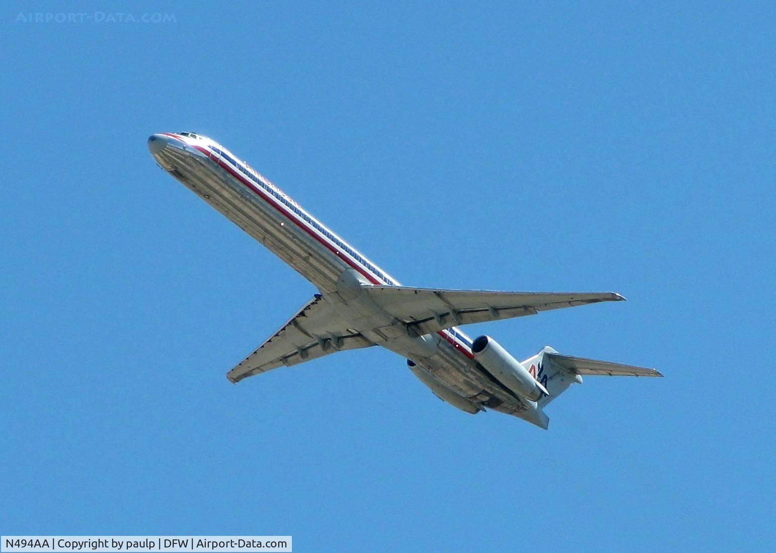 N494AA, 1989 McDonnell Douglas MD-82 (DC-9-82) C/N 49732, Off of 36R at DFW.