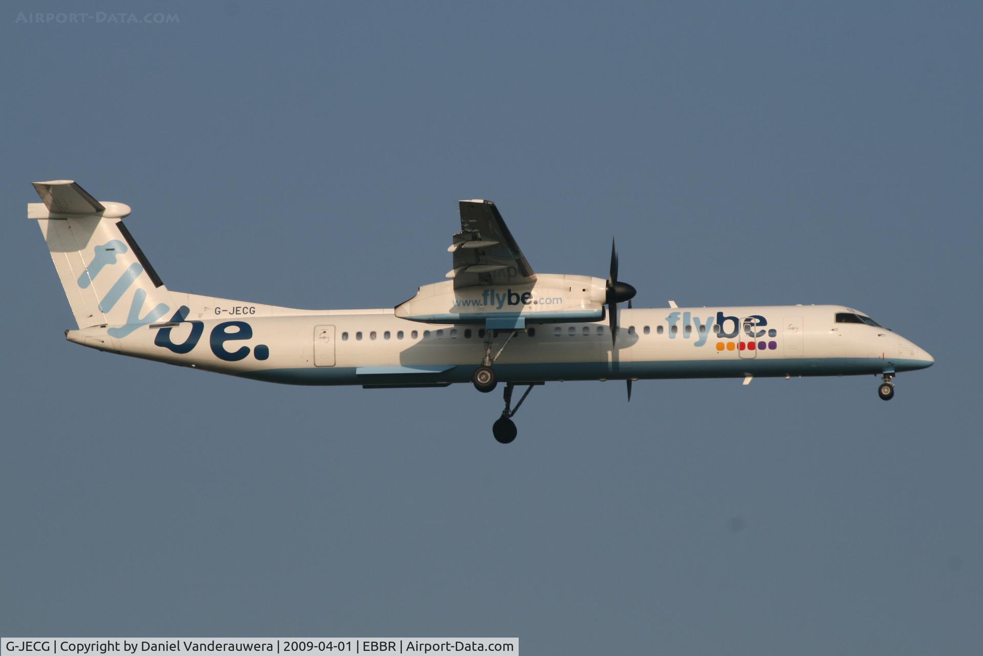 G-JECG, 2004 De Havilland Canada DHC-8-402Q Dash 8 C/N 4098, Arrival of flight BE7181 to RWY 02