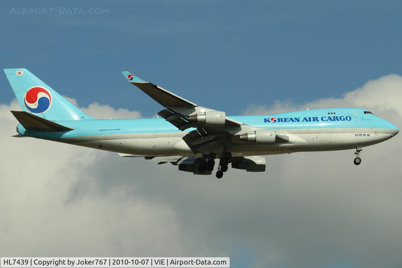 HL7439, 2003 Boeing 747-4B5F/SCD C/N 33516, Korean Air Cargo
