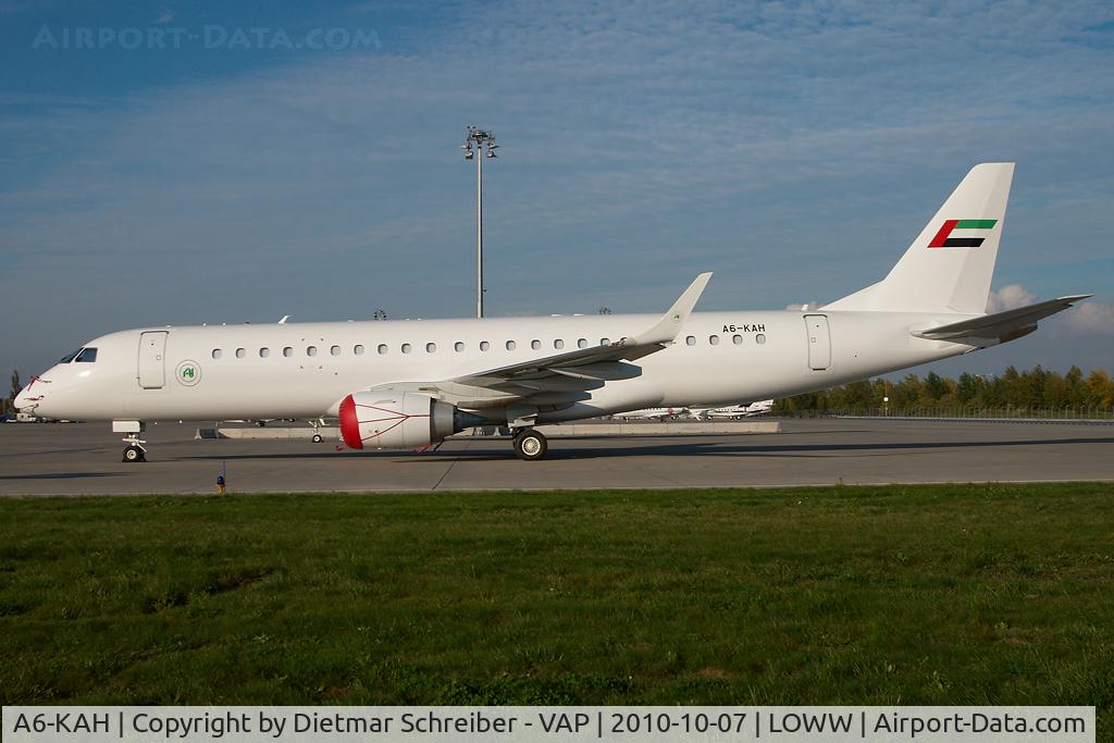 A6-KAH, 2010 Embraer ERJ-190-100ECJ Lineage 1000 C/N 19000236, Royal Jet Embrear 190