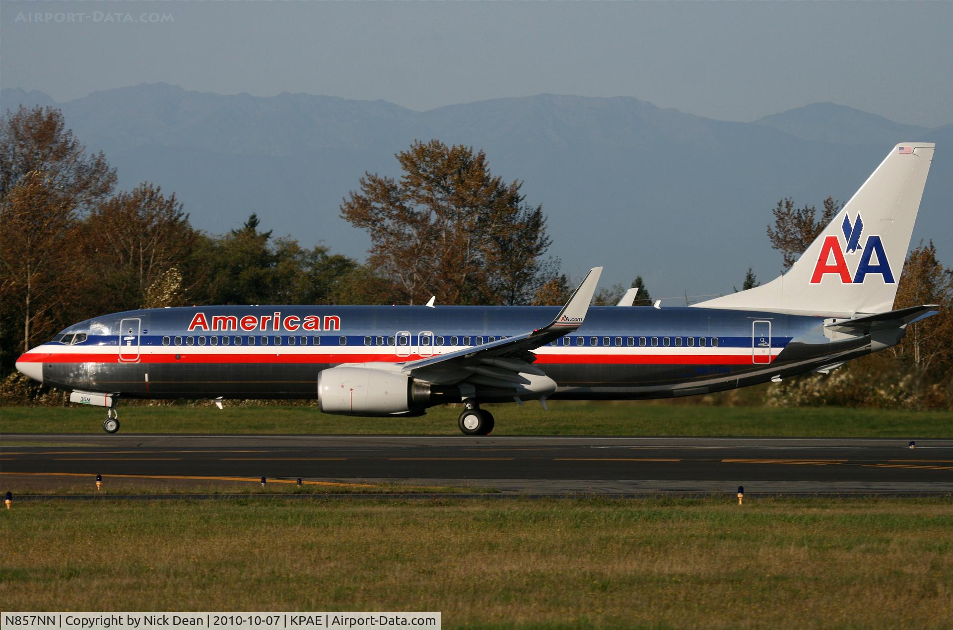 N857NN, 2010 Boeing 737-823 C/N 30907, KPAE Boeing 257 on the touch and go this morning