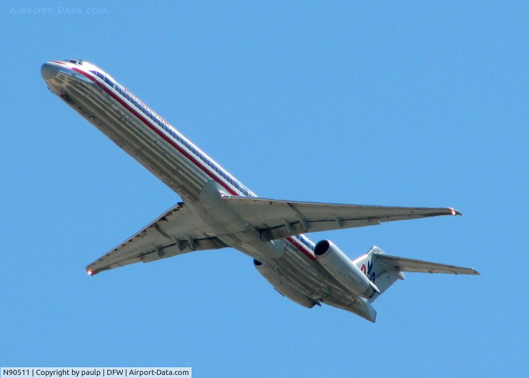 N90511, 1989 McDonnell Douglas MD-82 (DC-9-82) C/N 49805, Off of 36R at DFW.